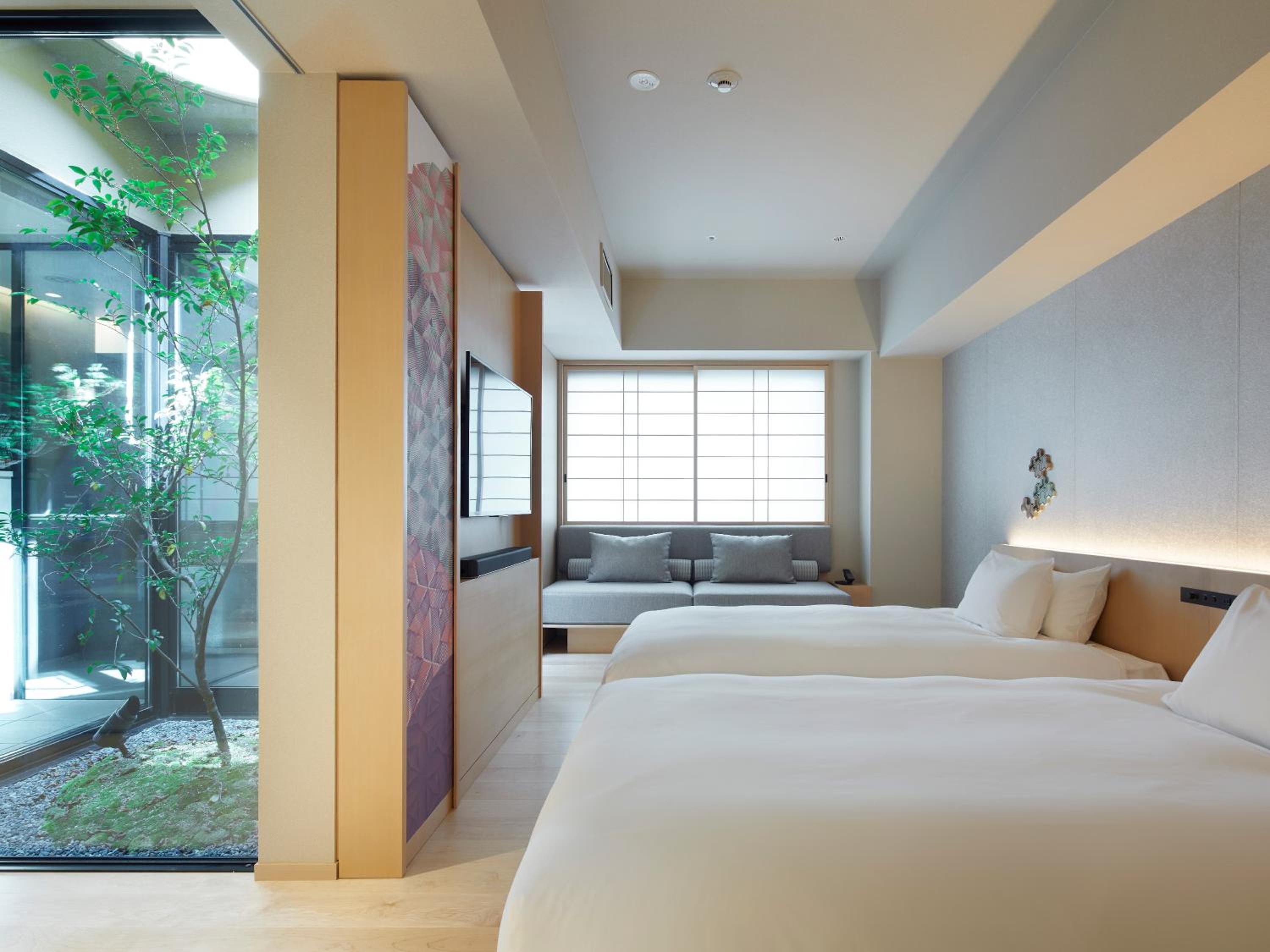 Premier Twin Room - Photo 1