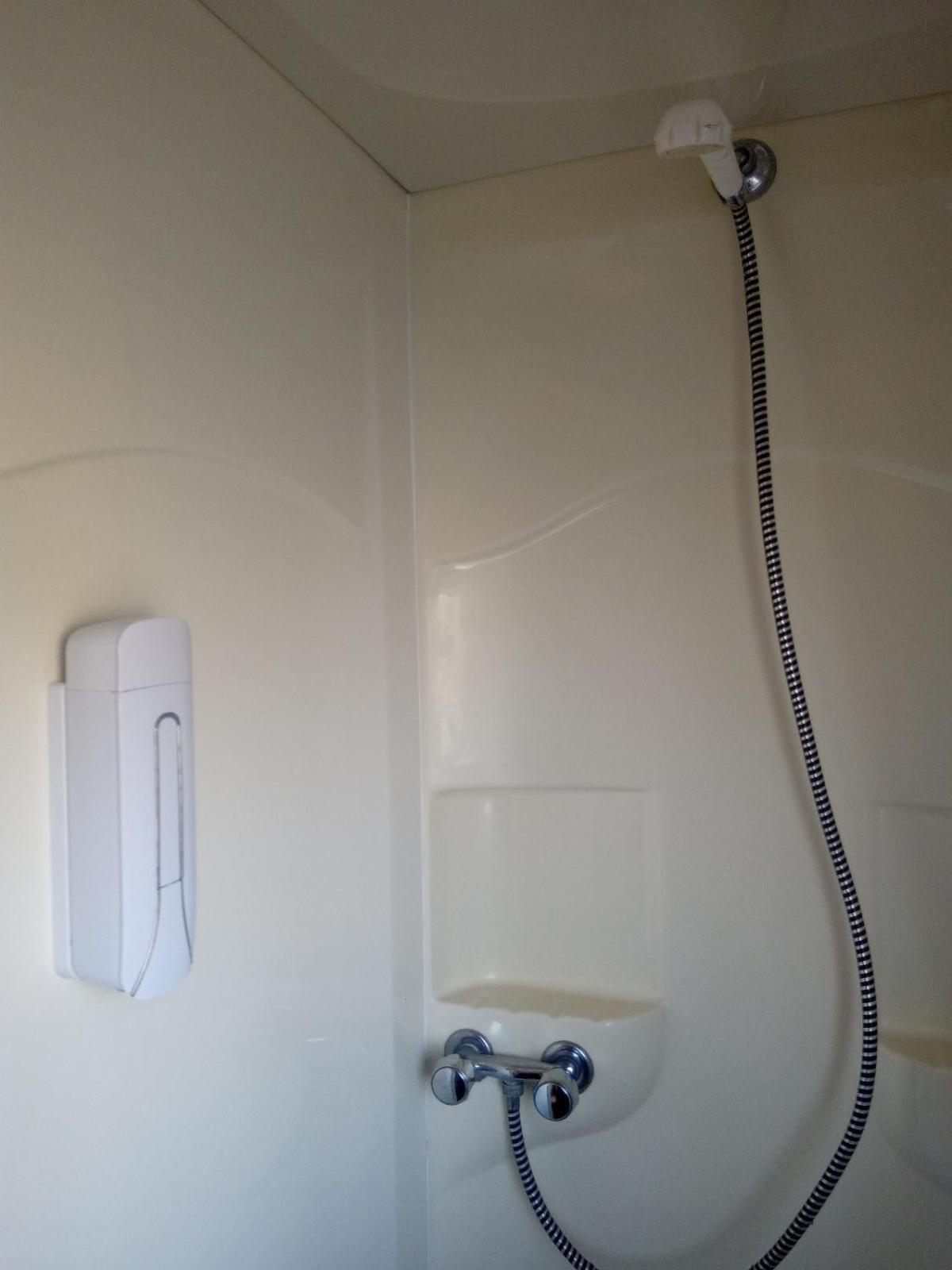 Mobile Home photo 2