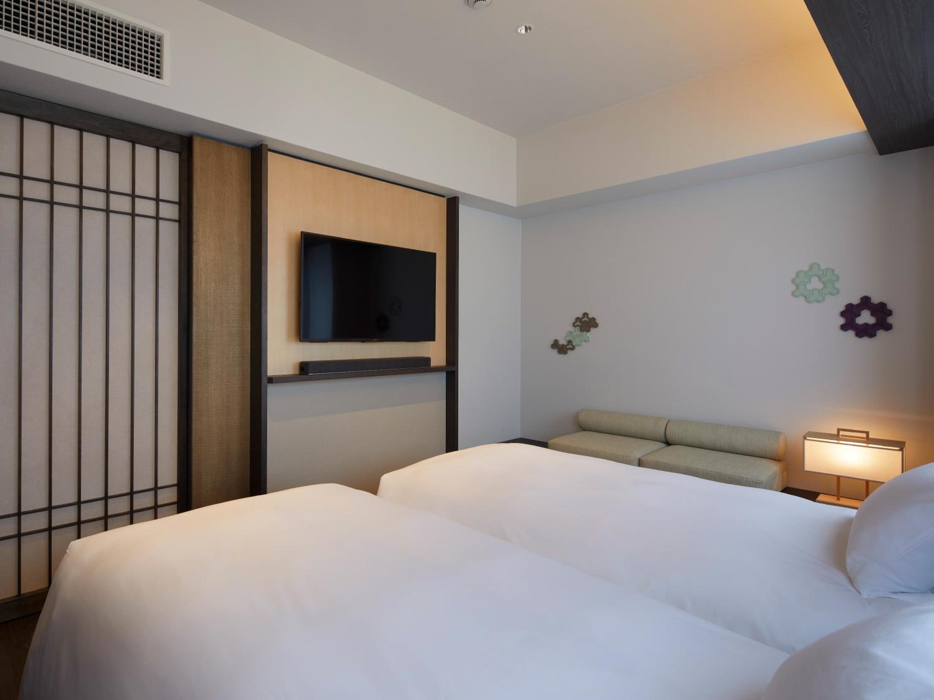 Corner Twin Room - Disability Access - Photo 1