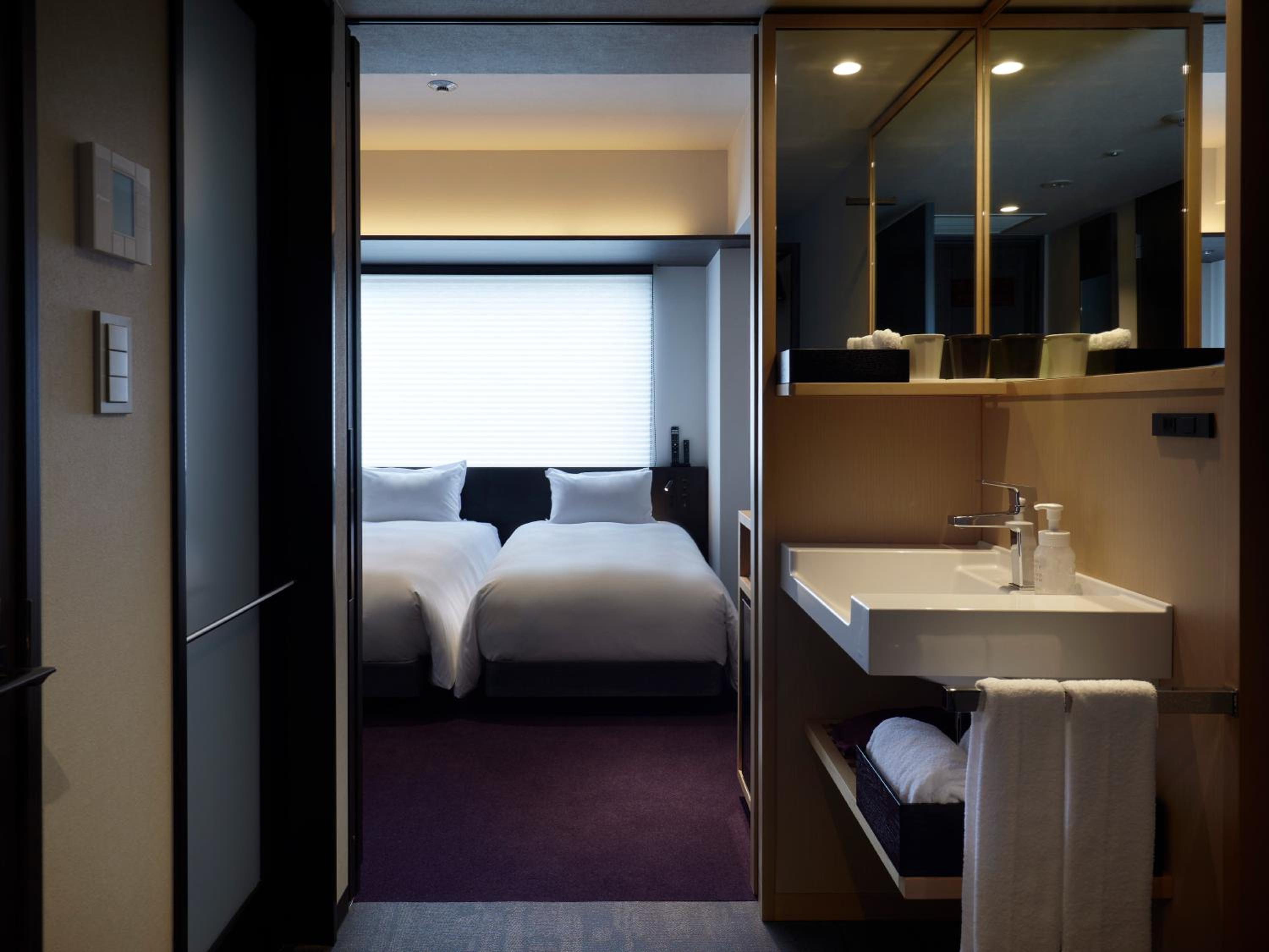 Superior Twin Room - Photo 8