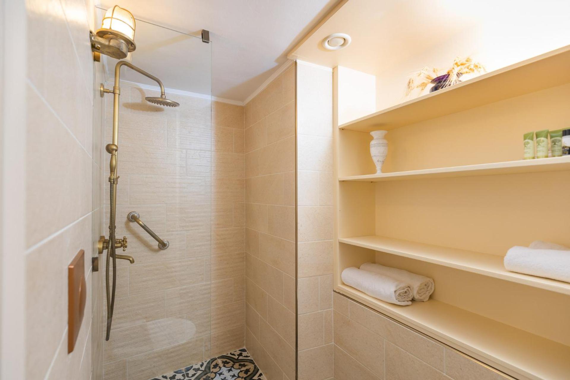 Classic Triple Room - Thalo - Photo 8