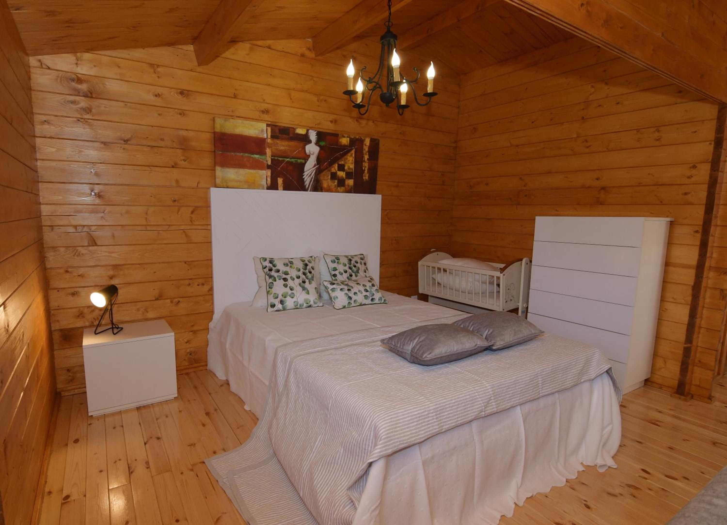 One-Bedroom House - Photo 6