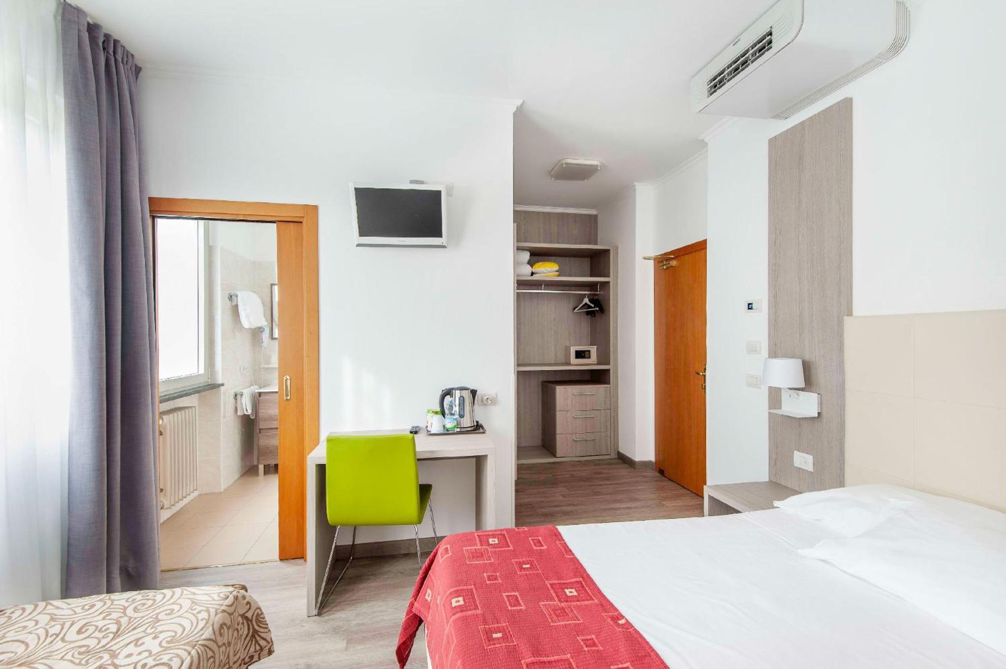 Superior Double Room photo 2