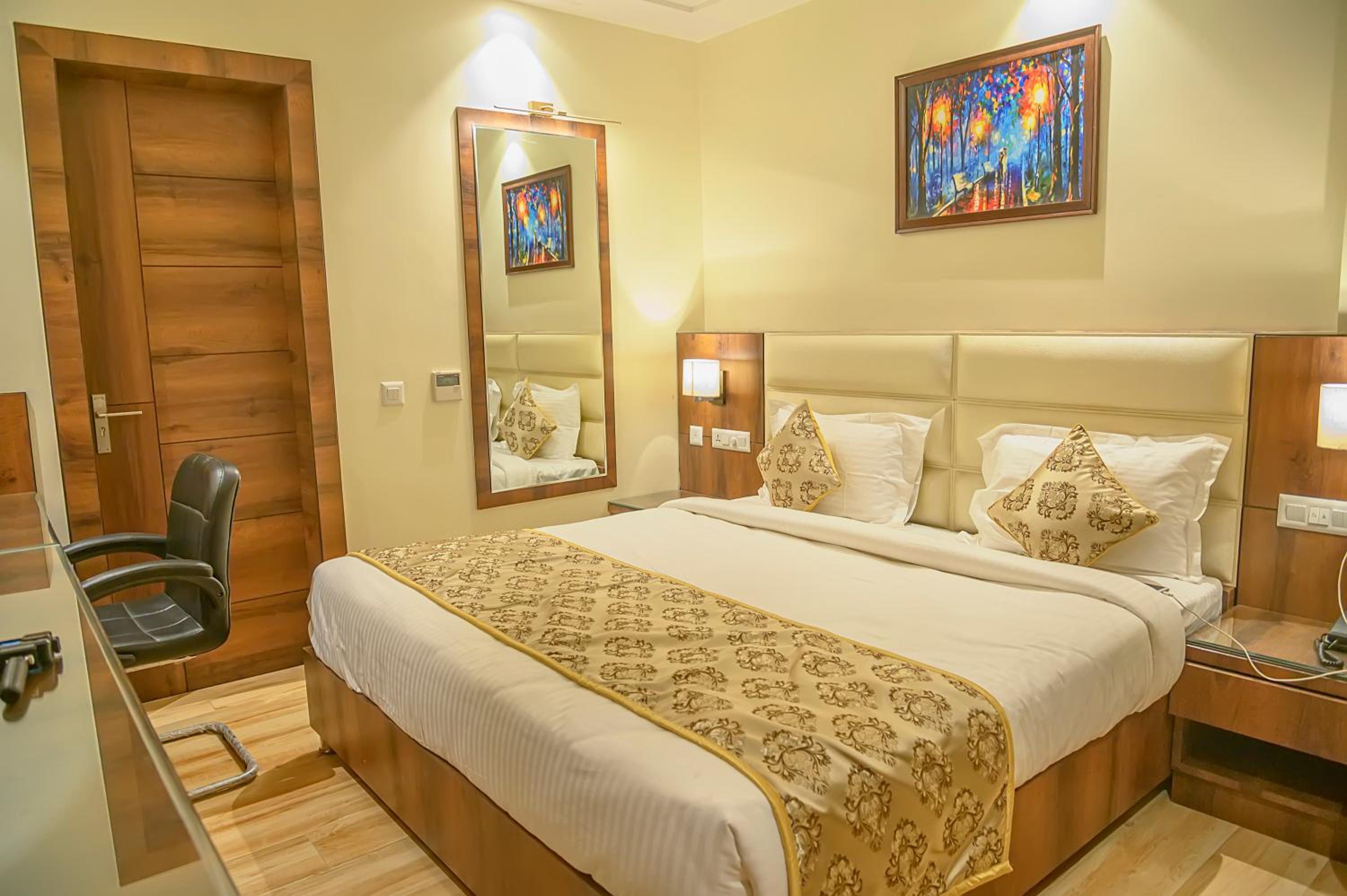 Deluxe Room - Photo 1