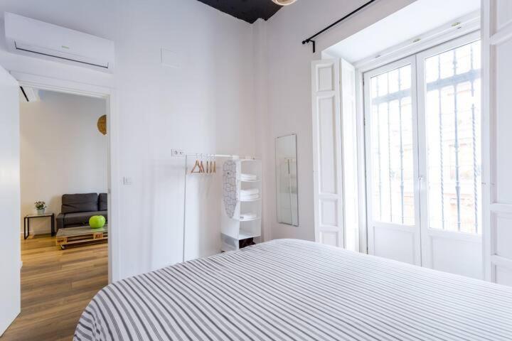 Deluxe Apartment with balcony - Photo 14