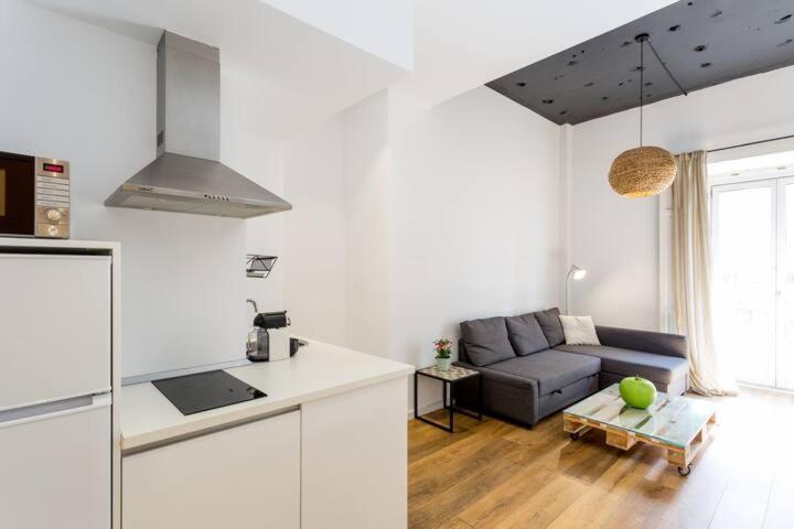 Deluxe Apartment with balcony - Photo 4