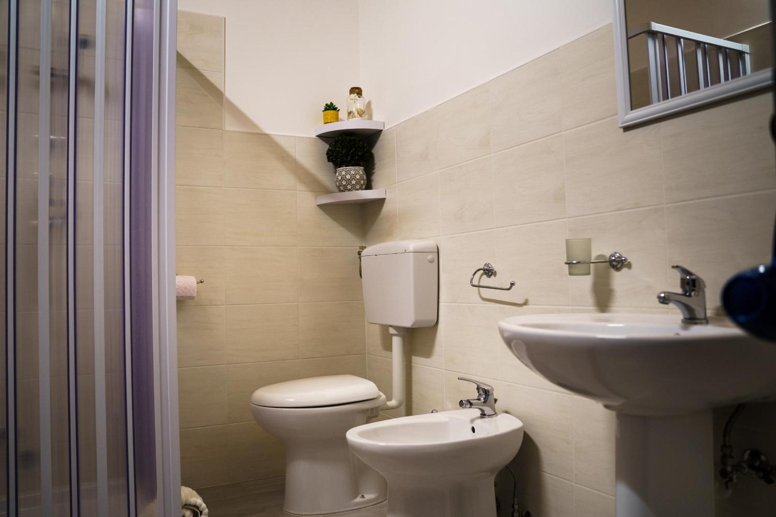 Double Room with Private Bathroom photo 3