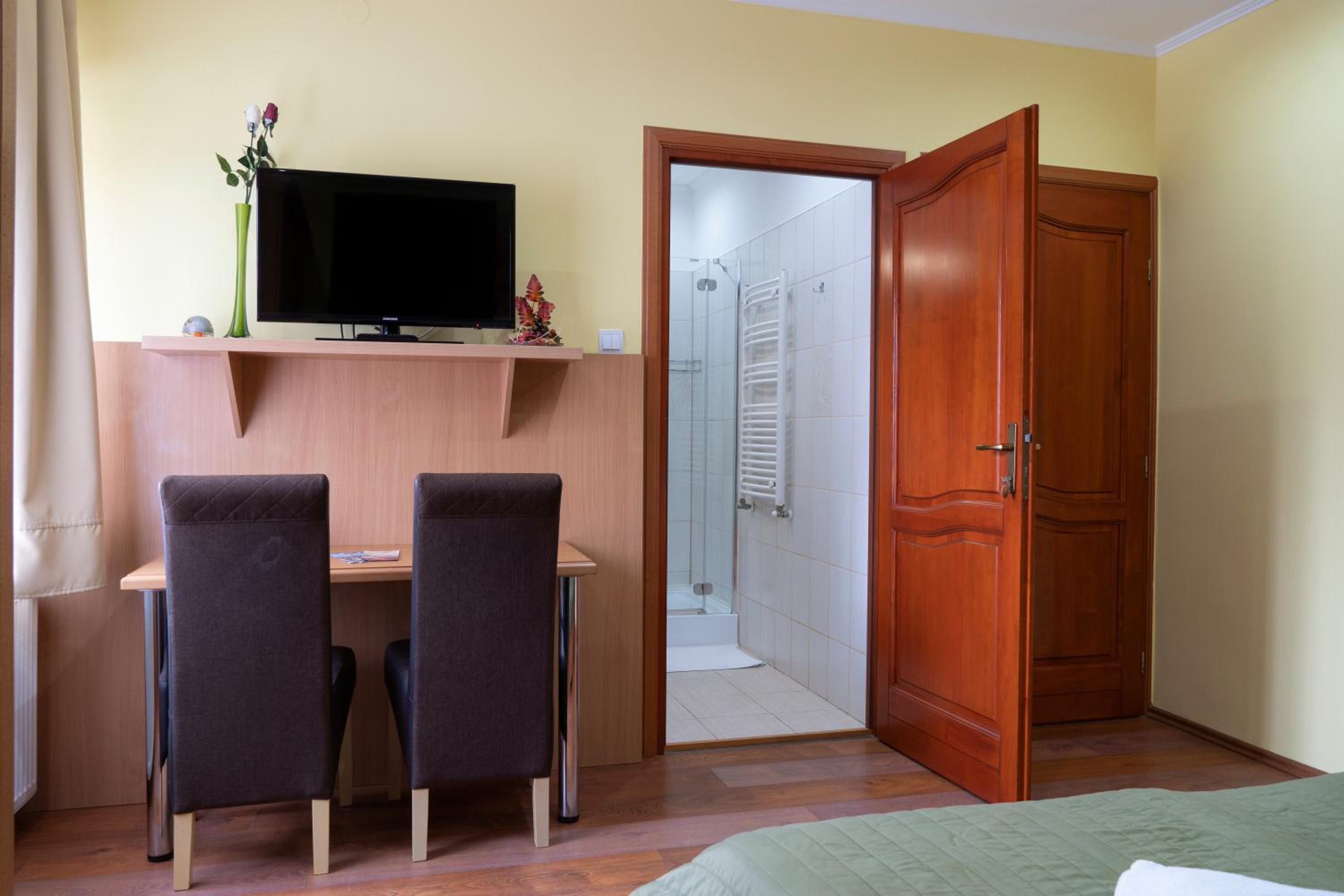 Twin Room photo 2
