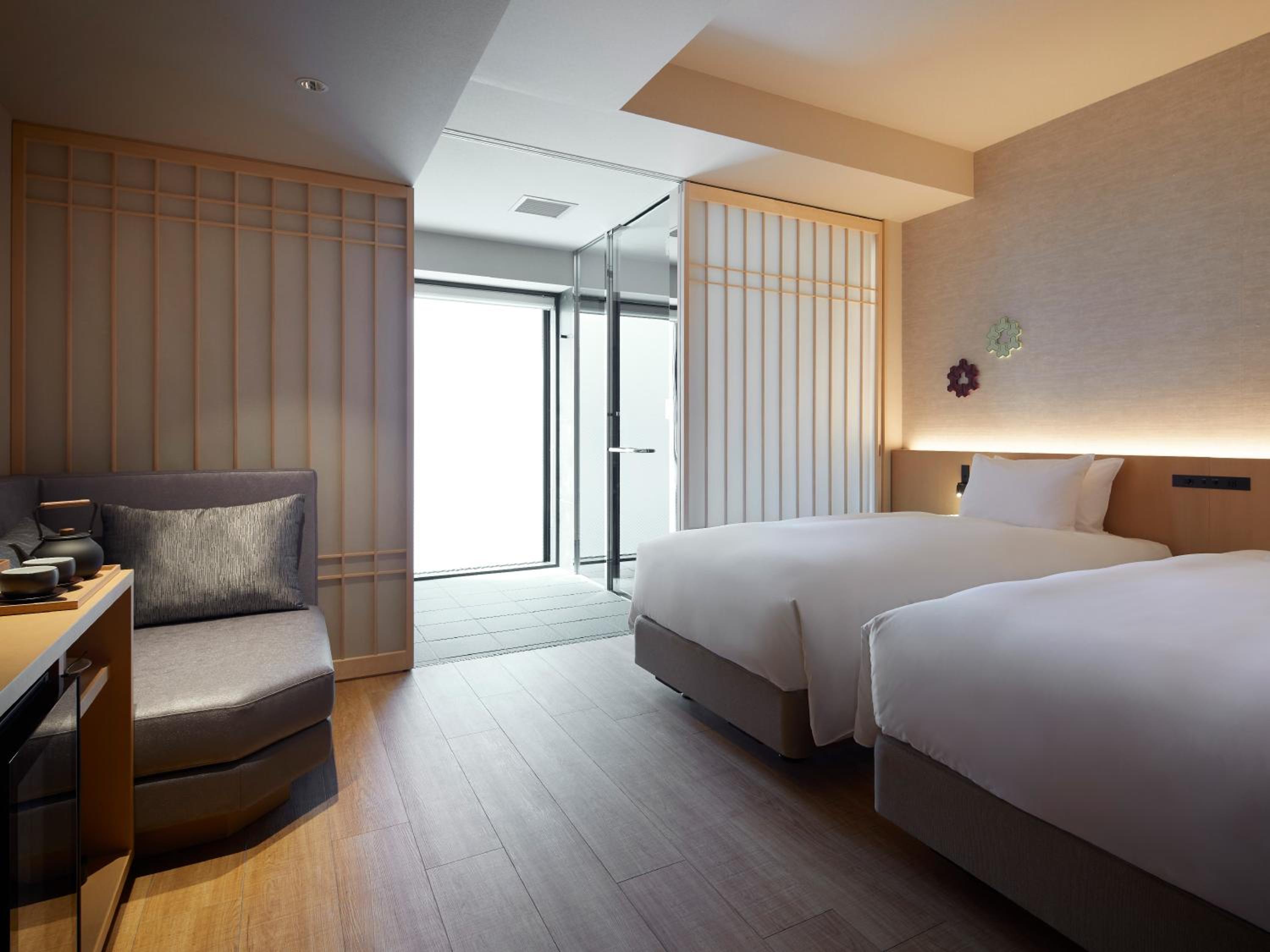 Corner Twin Room - Disability Access