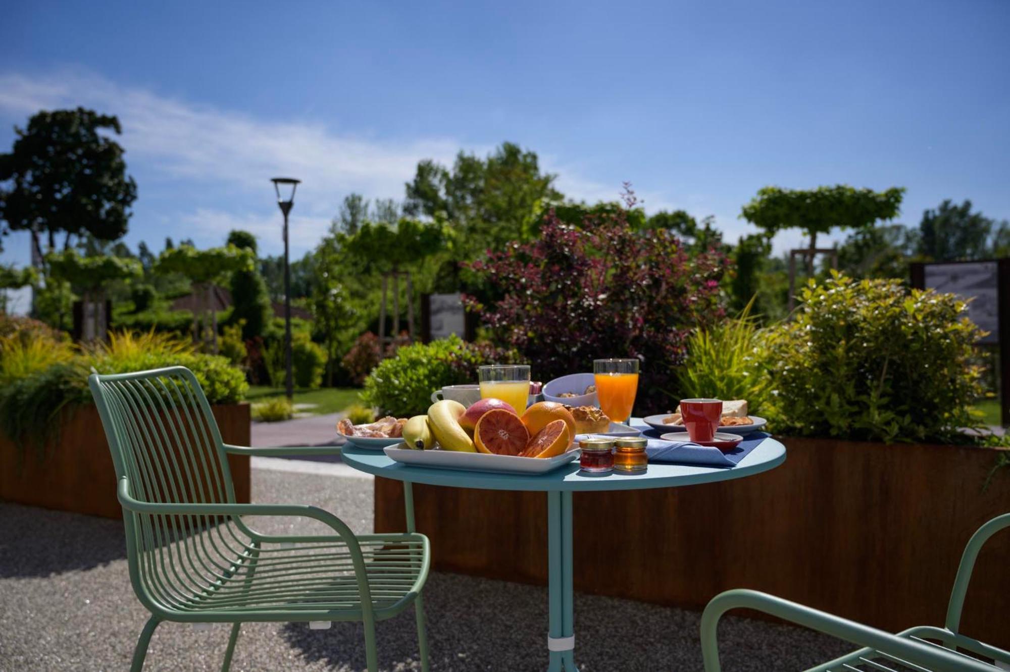 Double Room with Garden View photo 3