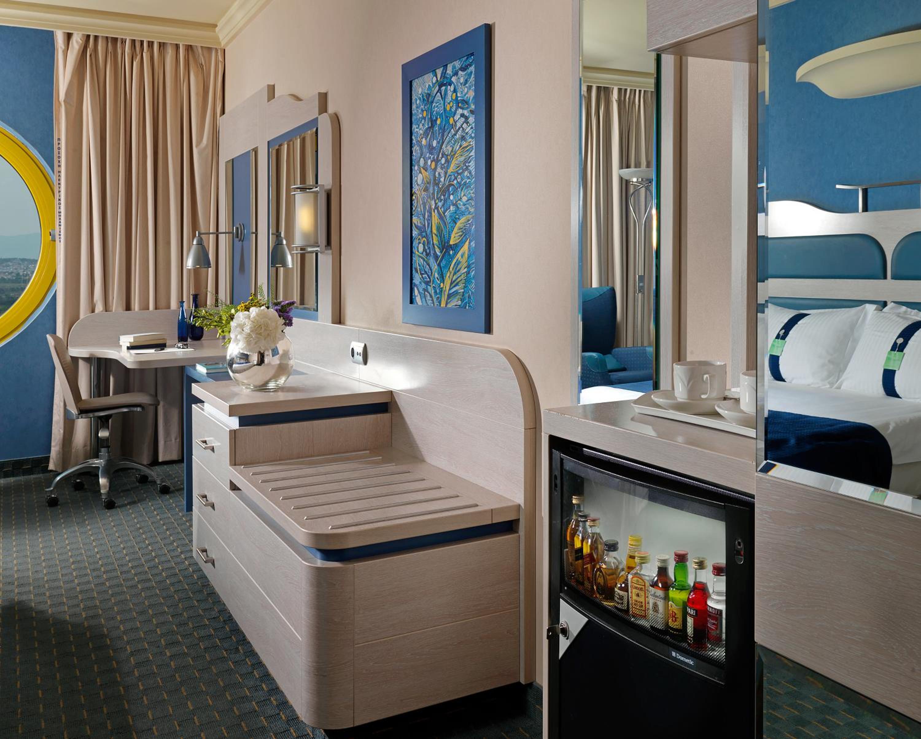 Twin Room - Disability Access/Non-Smoking