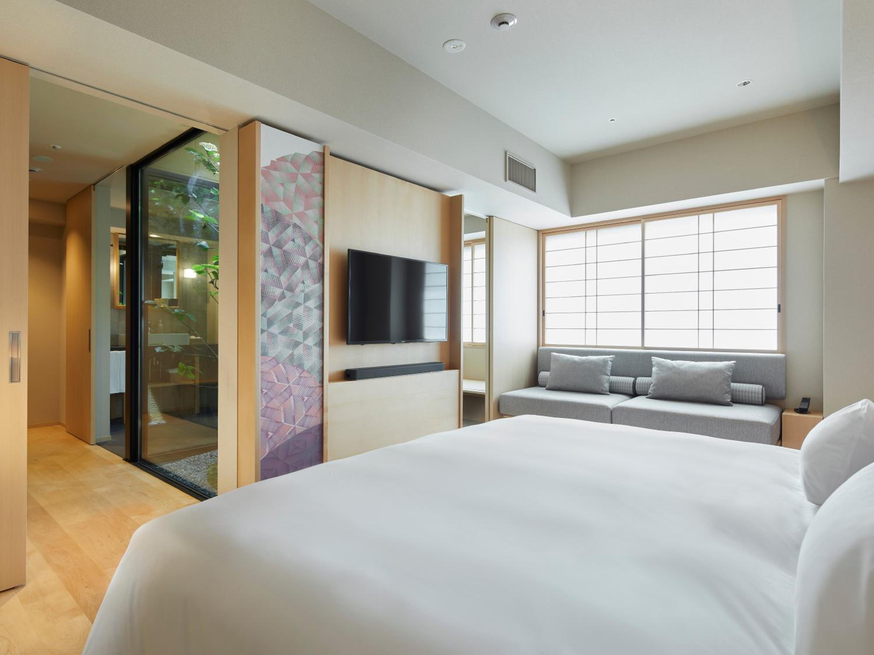 Premier King Room