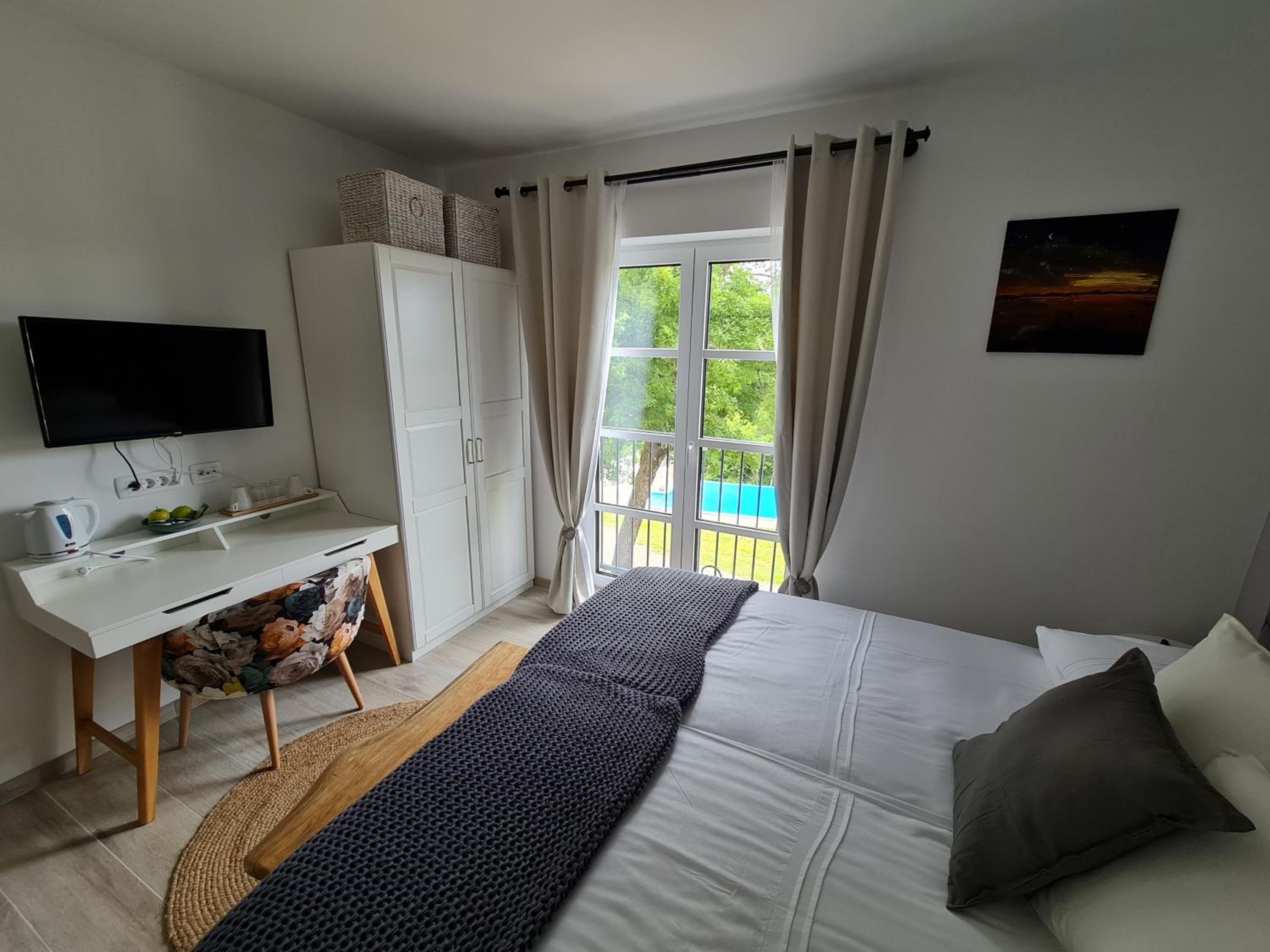 Double Room with Pool View