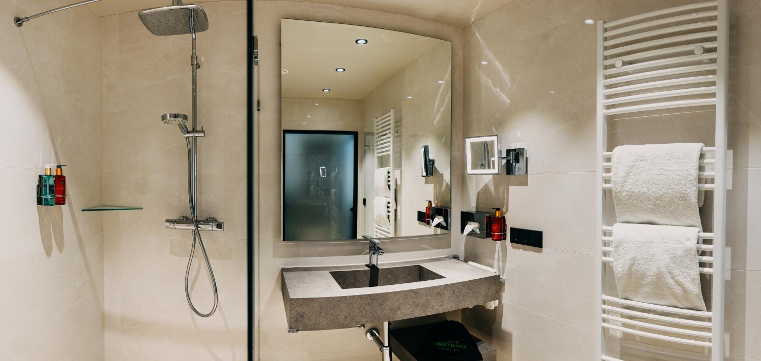 Comfort Room - Photo 5