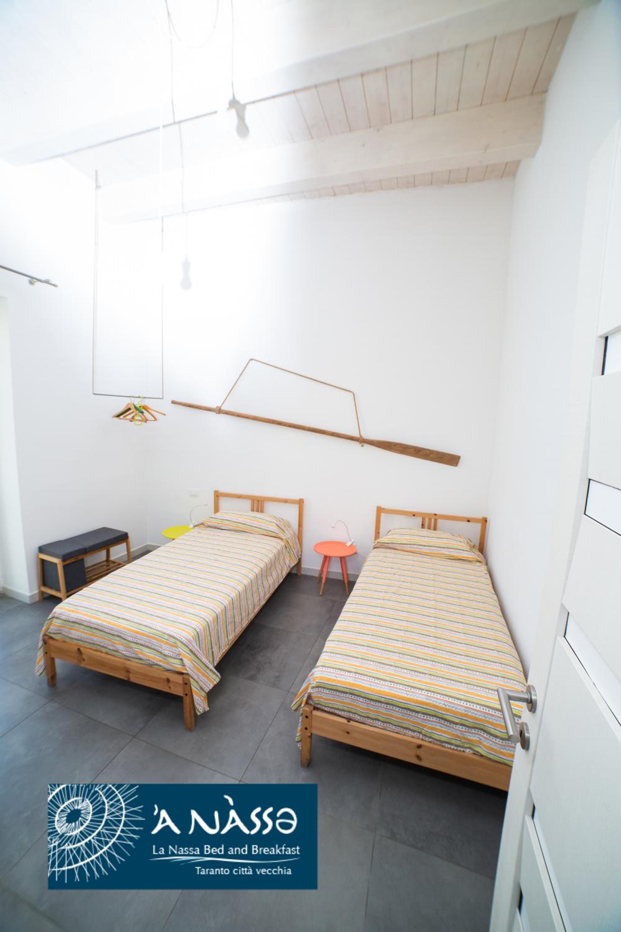 Double or Twin Room with Sea View - Photo 5