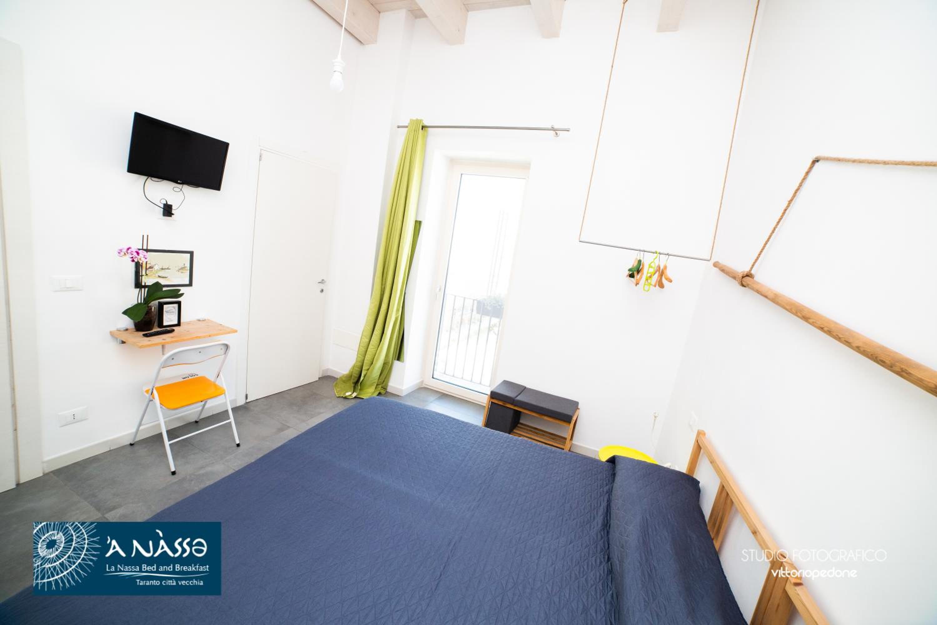 Double or Twin Room with Sea View - Photo 1