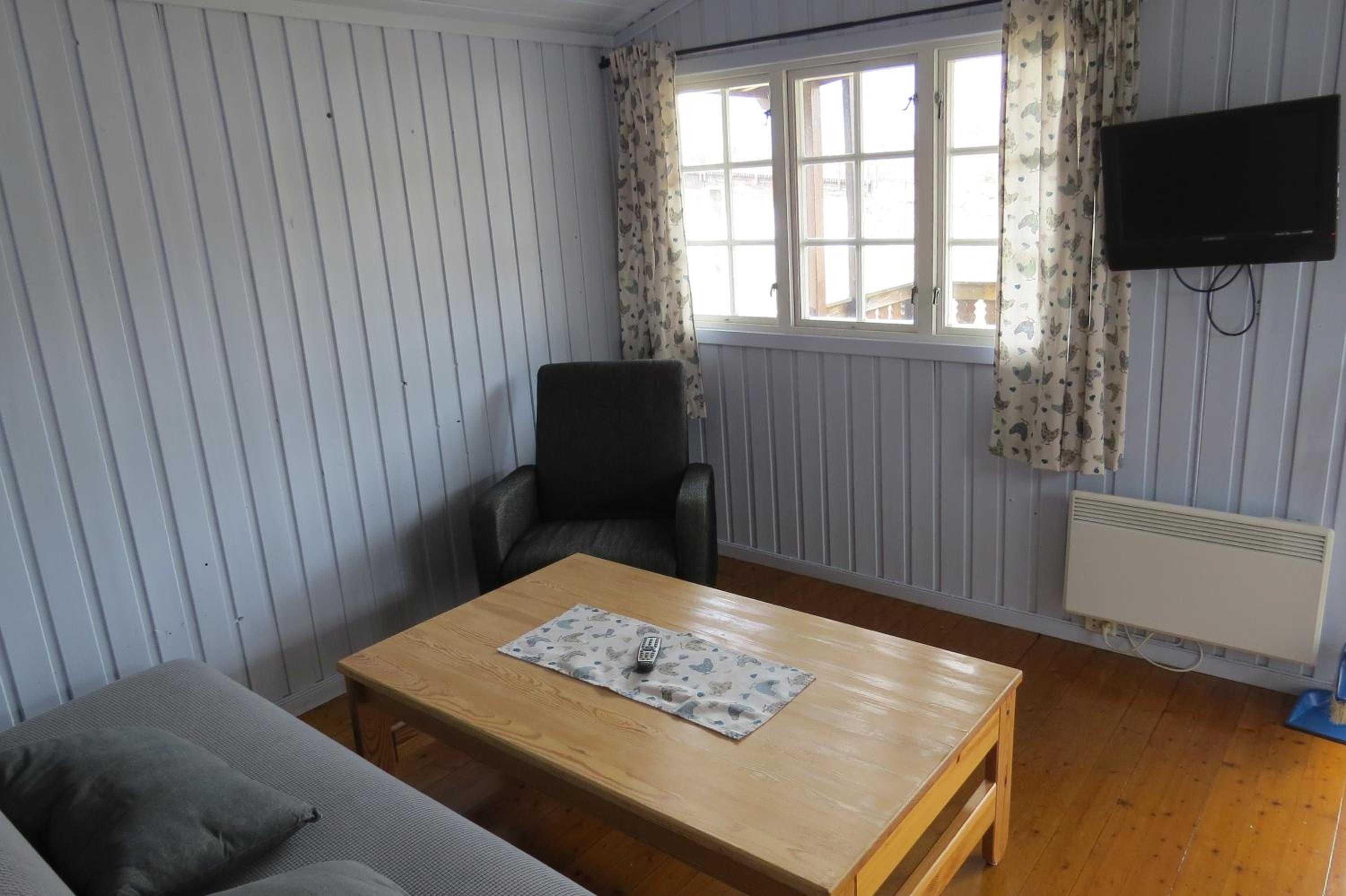 One-Bedroom House - Photo 3