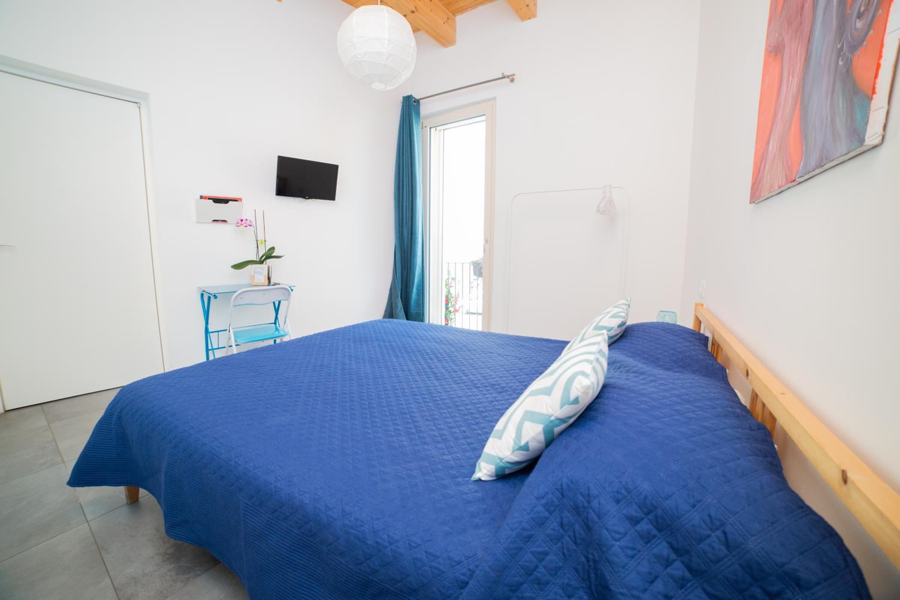 Double Room with Balcony and Sea View - Photo 4
