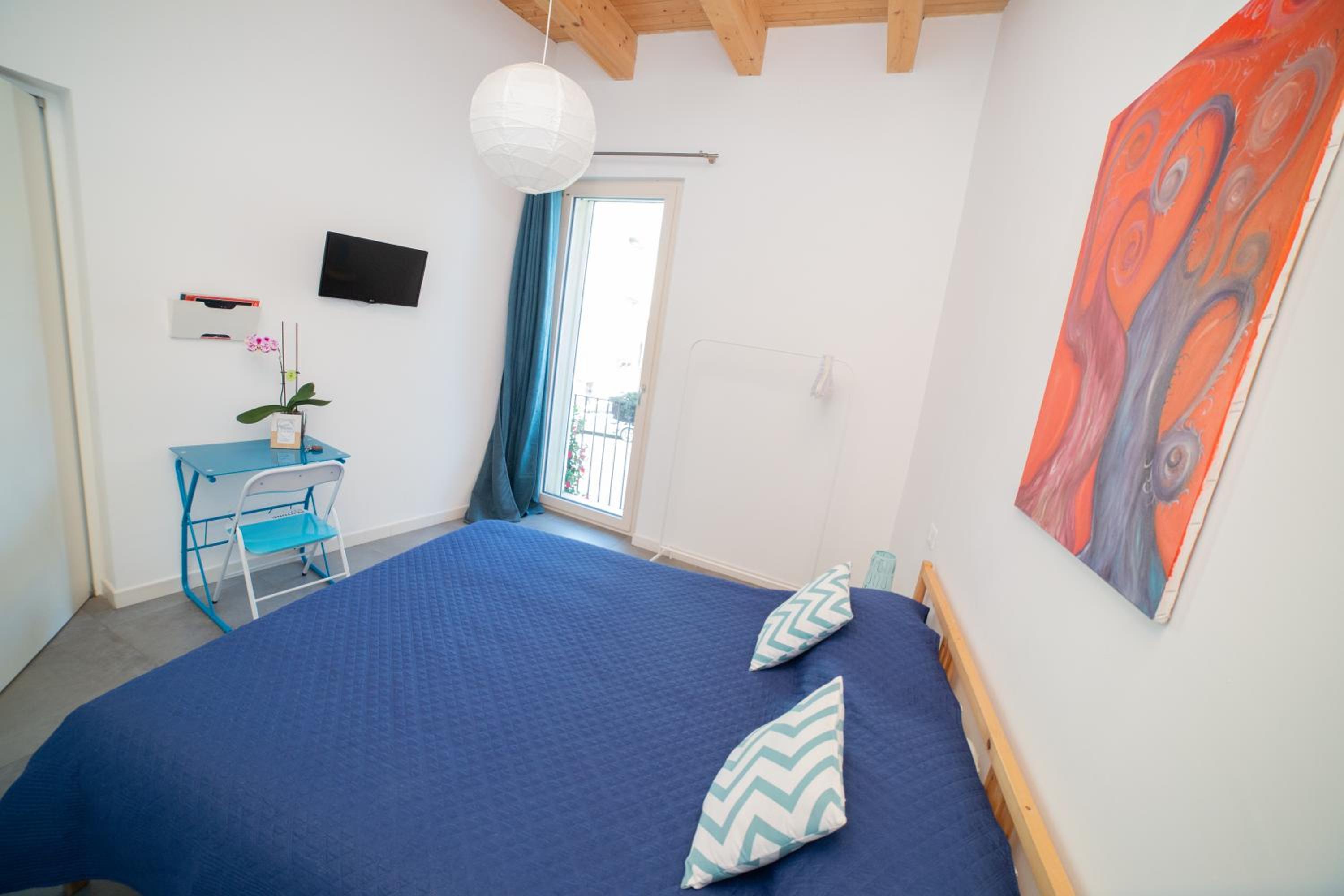 Double Room with Balcony and Sea View - Photo 2