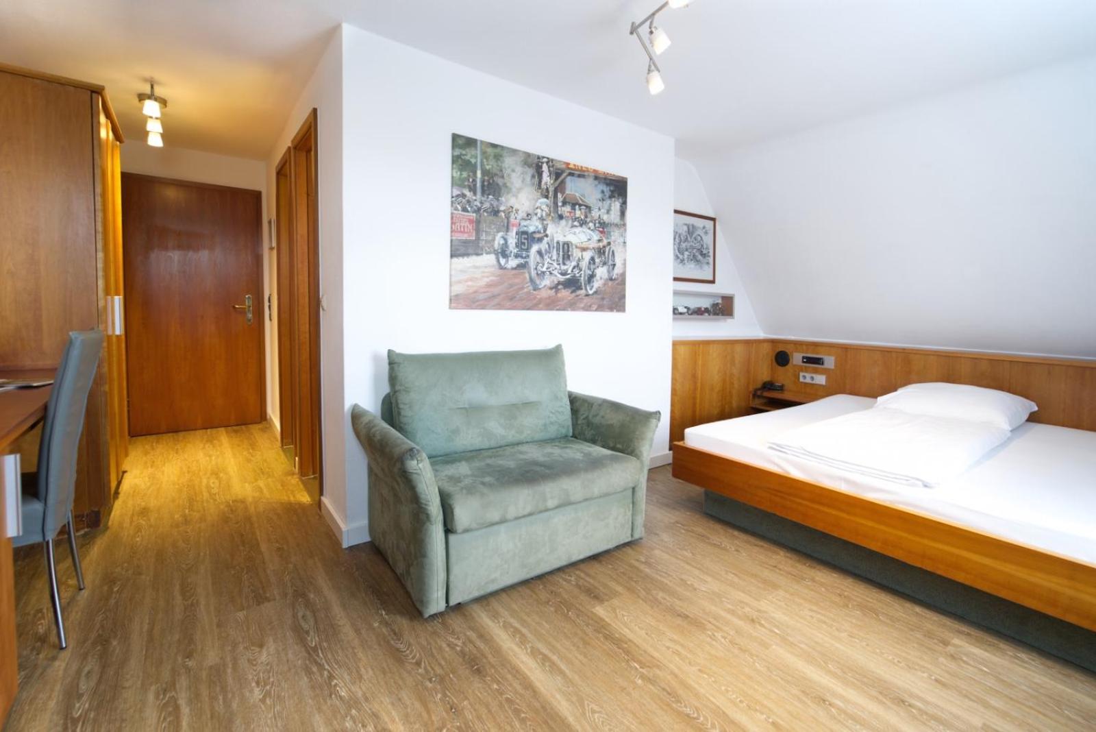 Double Room - Photo 8