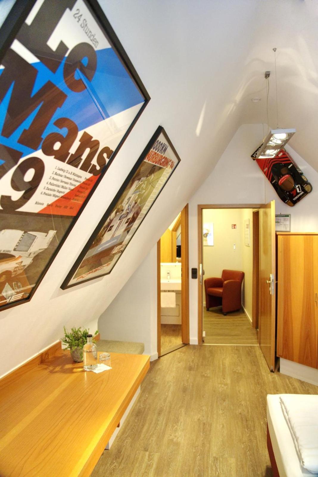Double Room - Photo 11