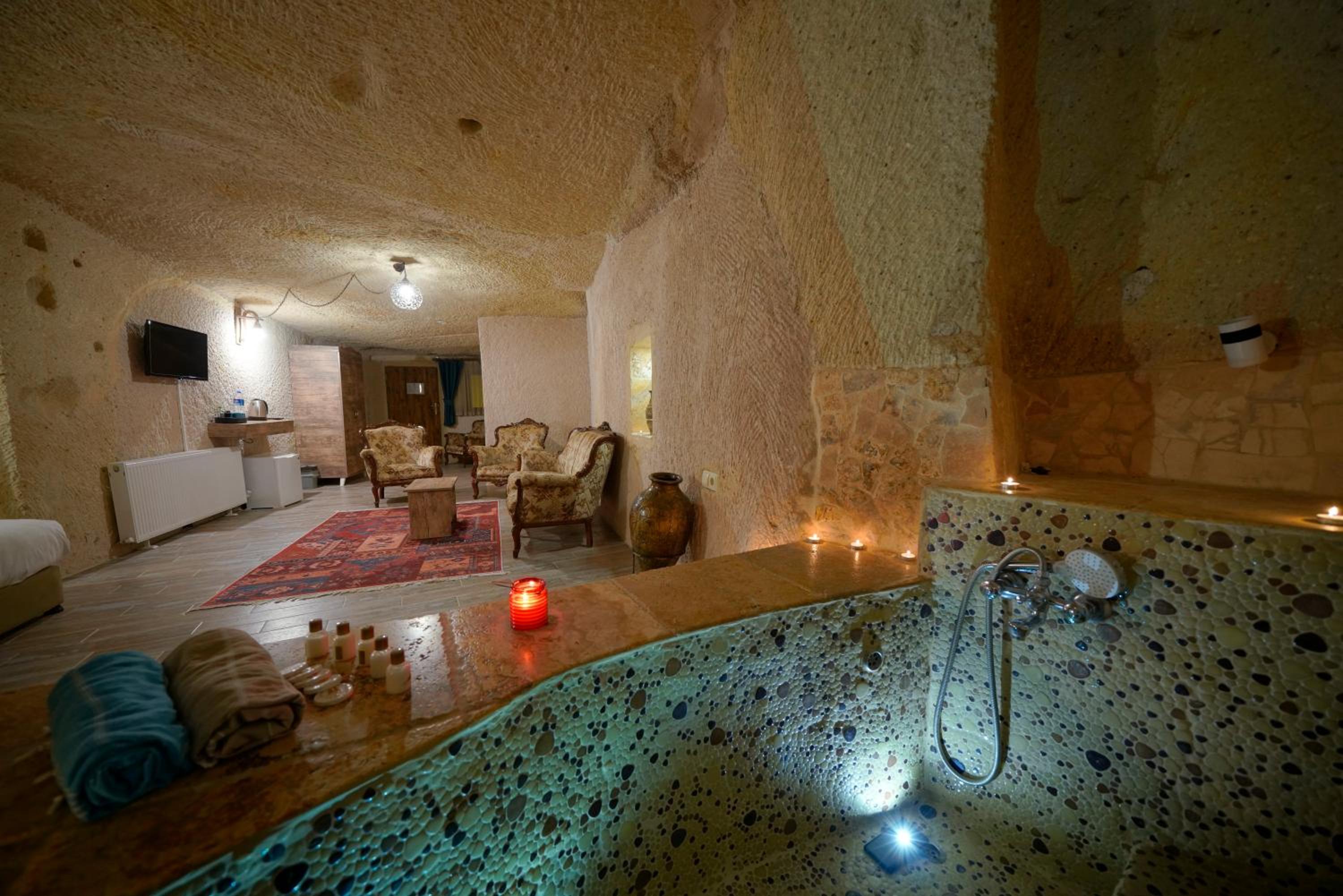 Superior Double Cave Room - Photo 6