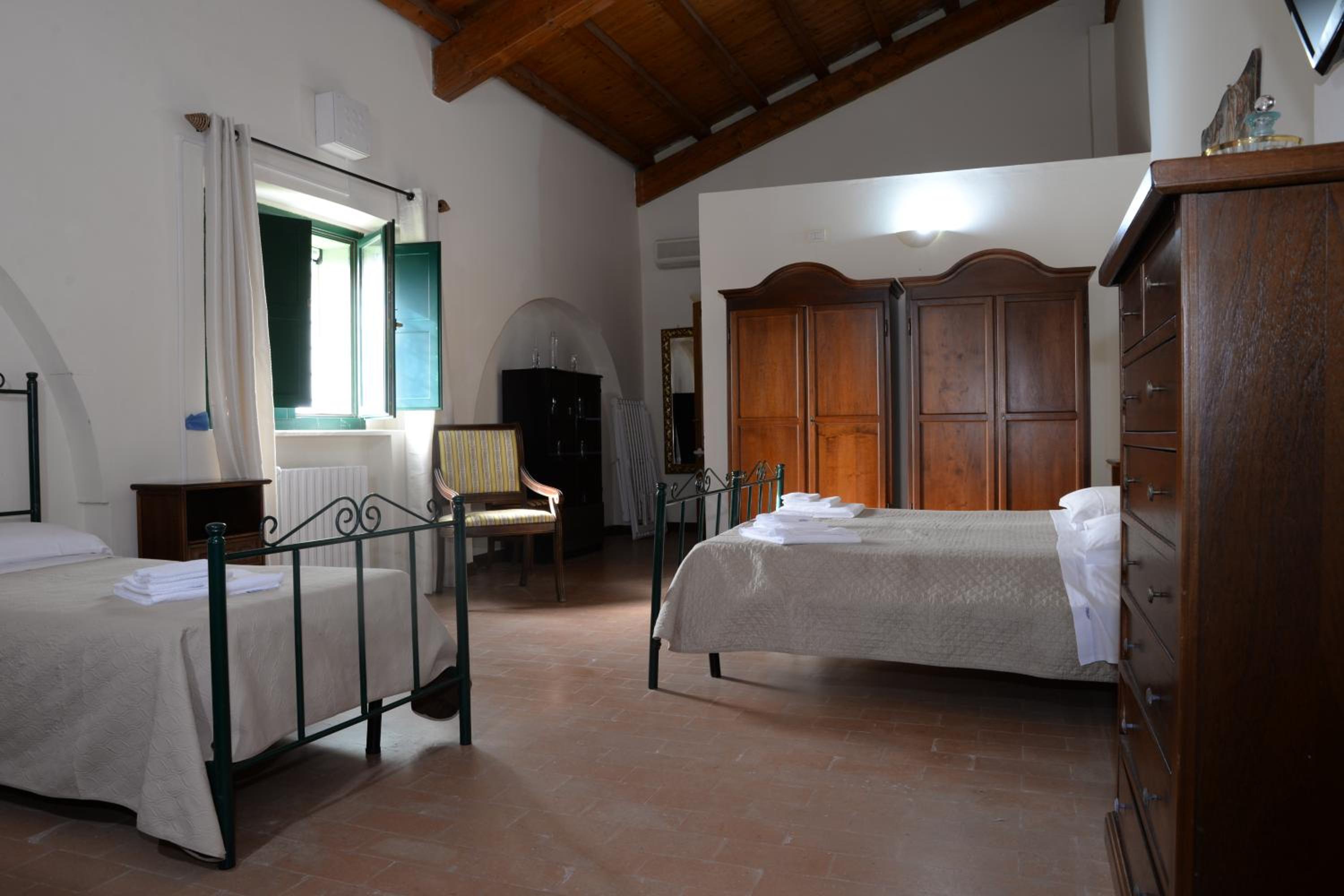 Classic Quadruple Room photo 1