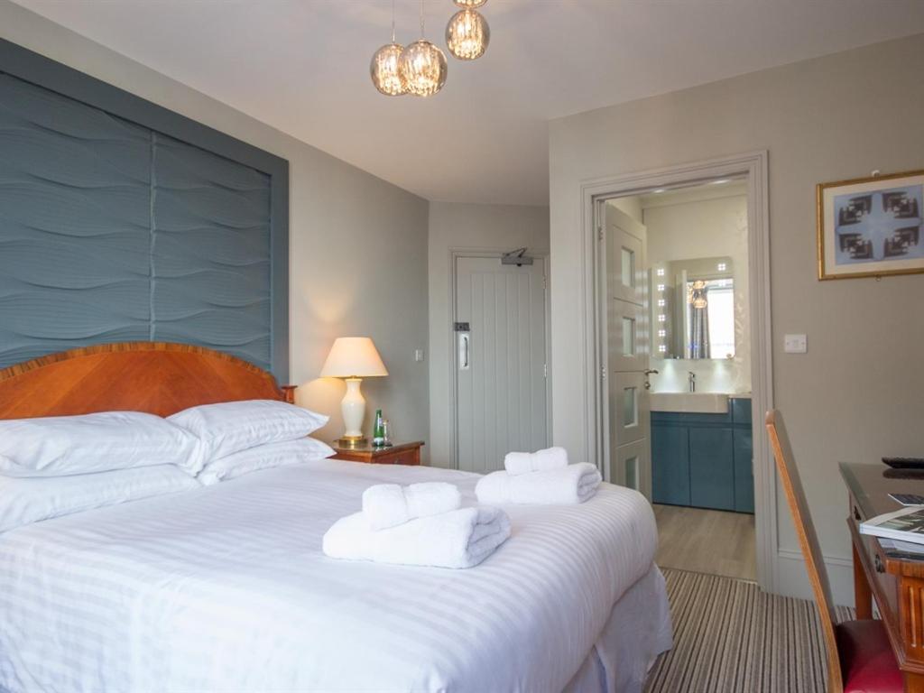 Superior King Room photo 2
