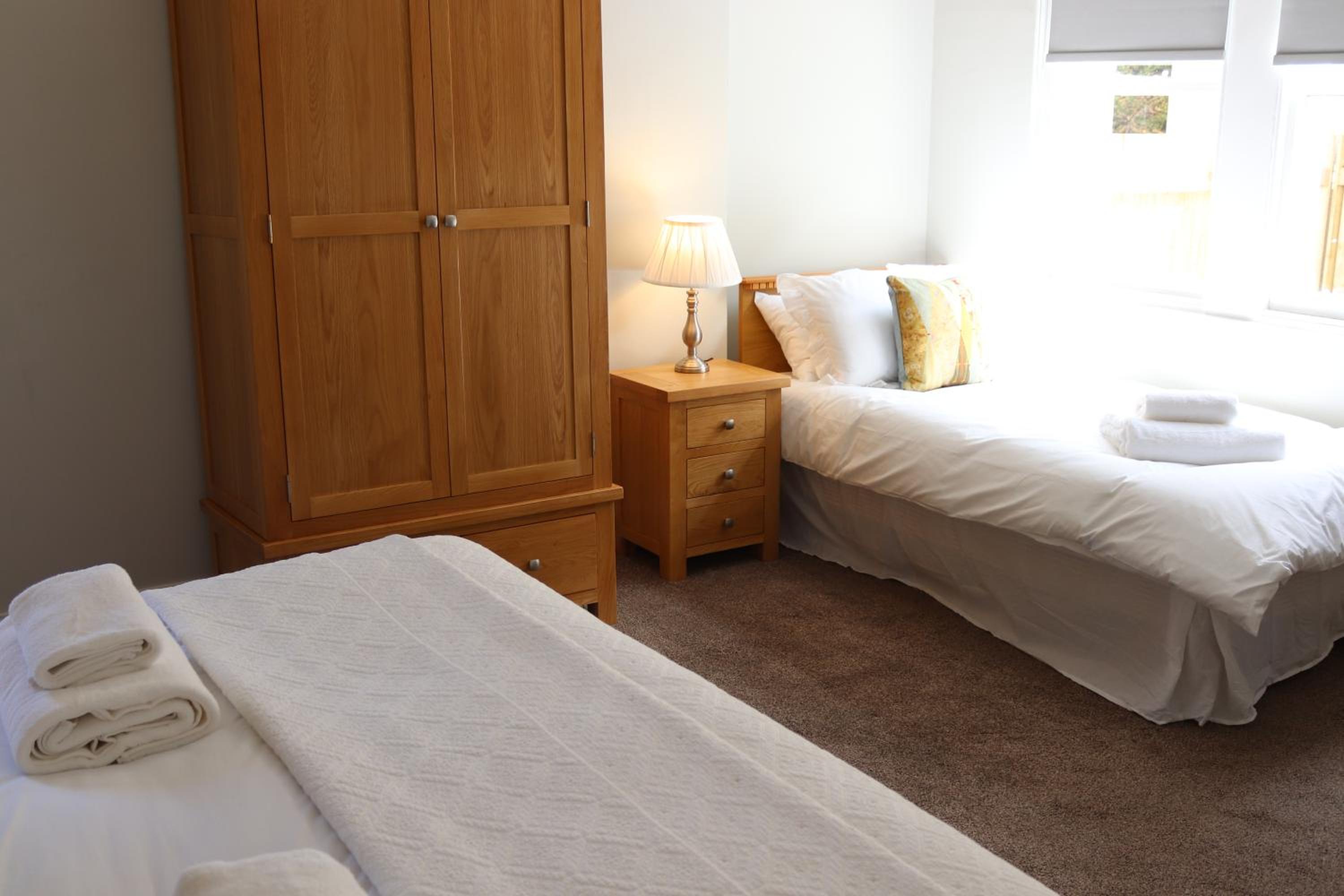 Deluxe Family Room - Photo 3