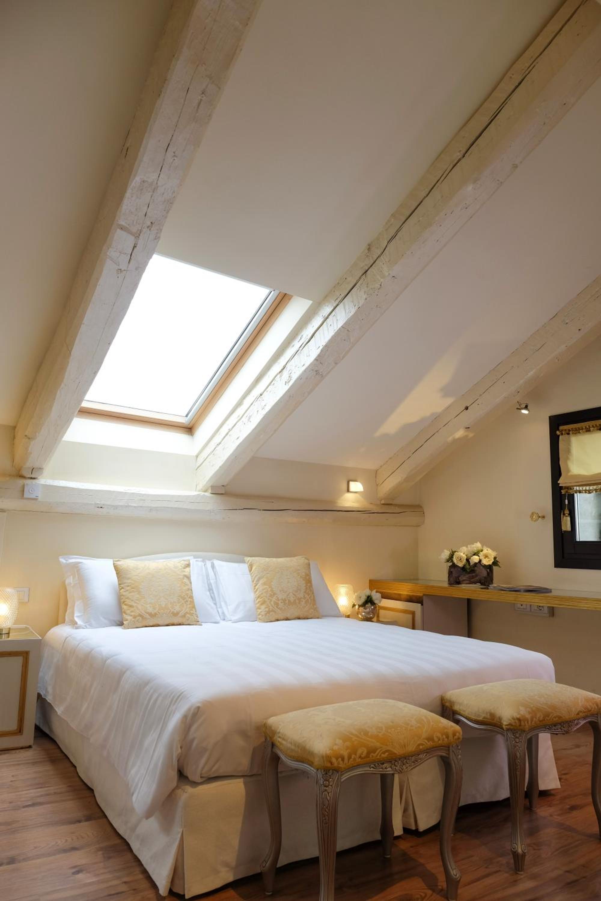Deluxe Double Room photo 3