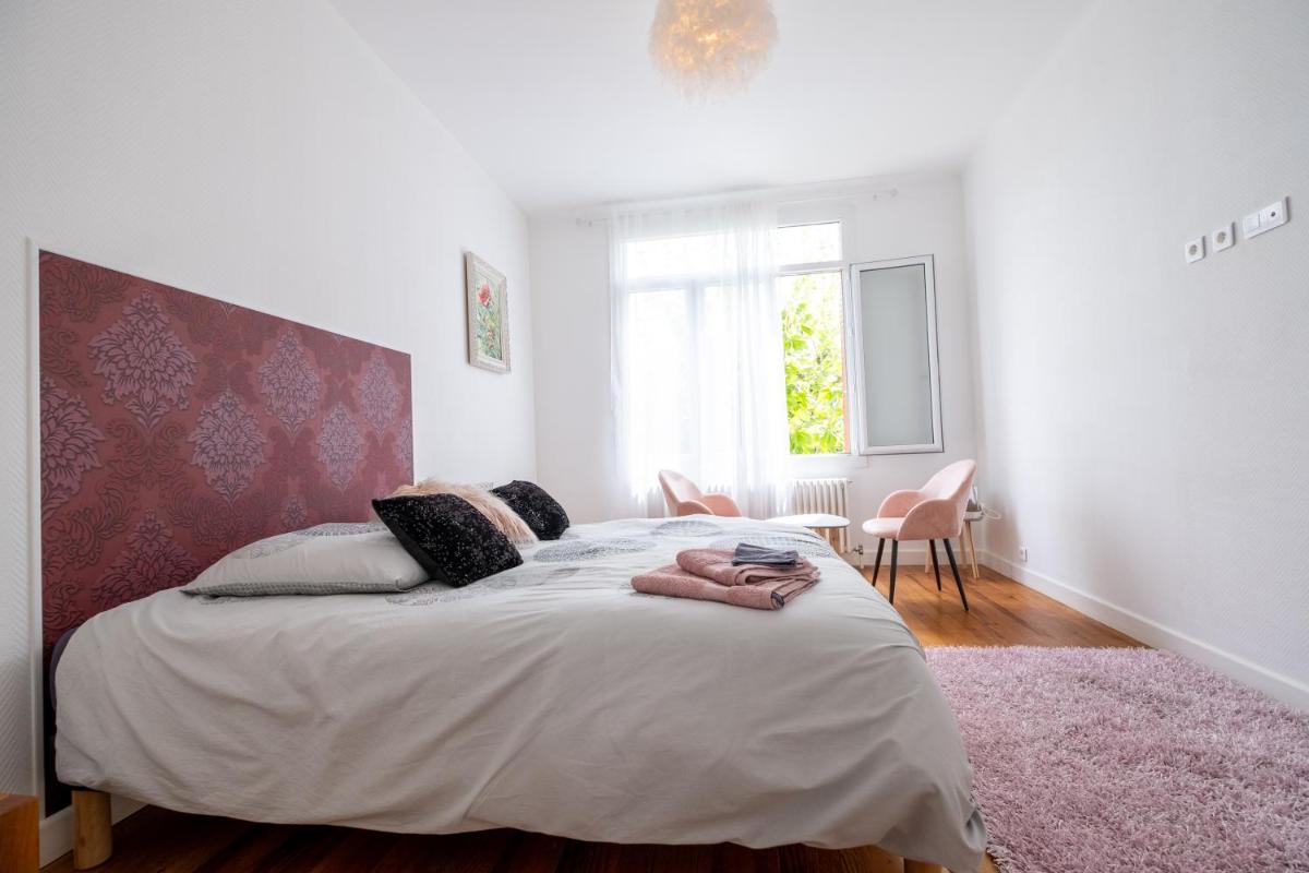 Double Room with Private External Bathroom