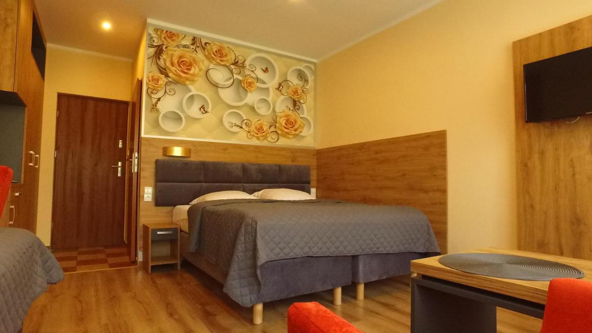 Triple Room with Private Bathroom photo 2