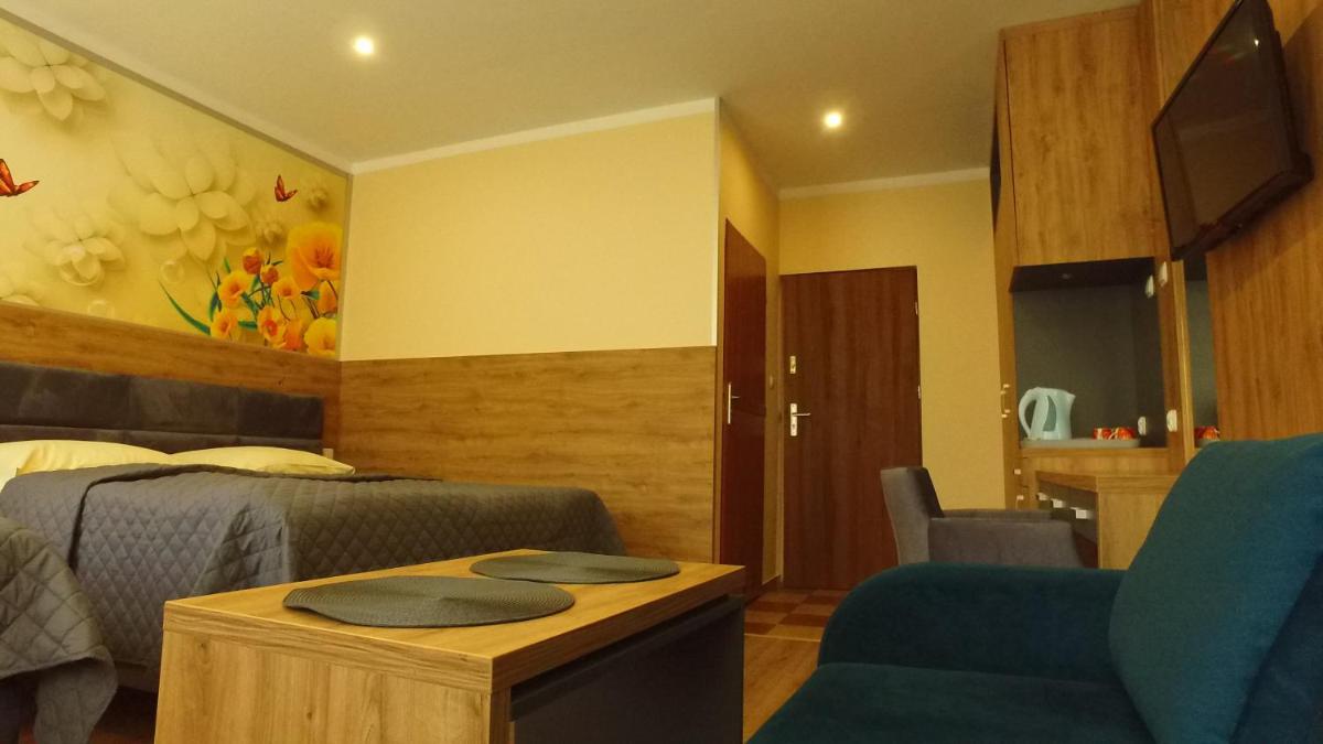 Quadruple Room with Private Bathroom photo 2