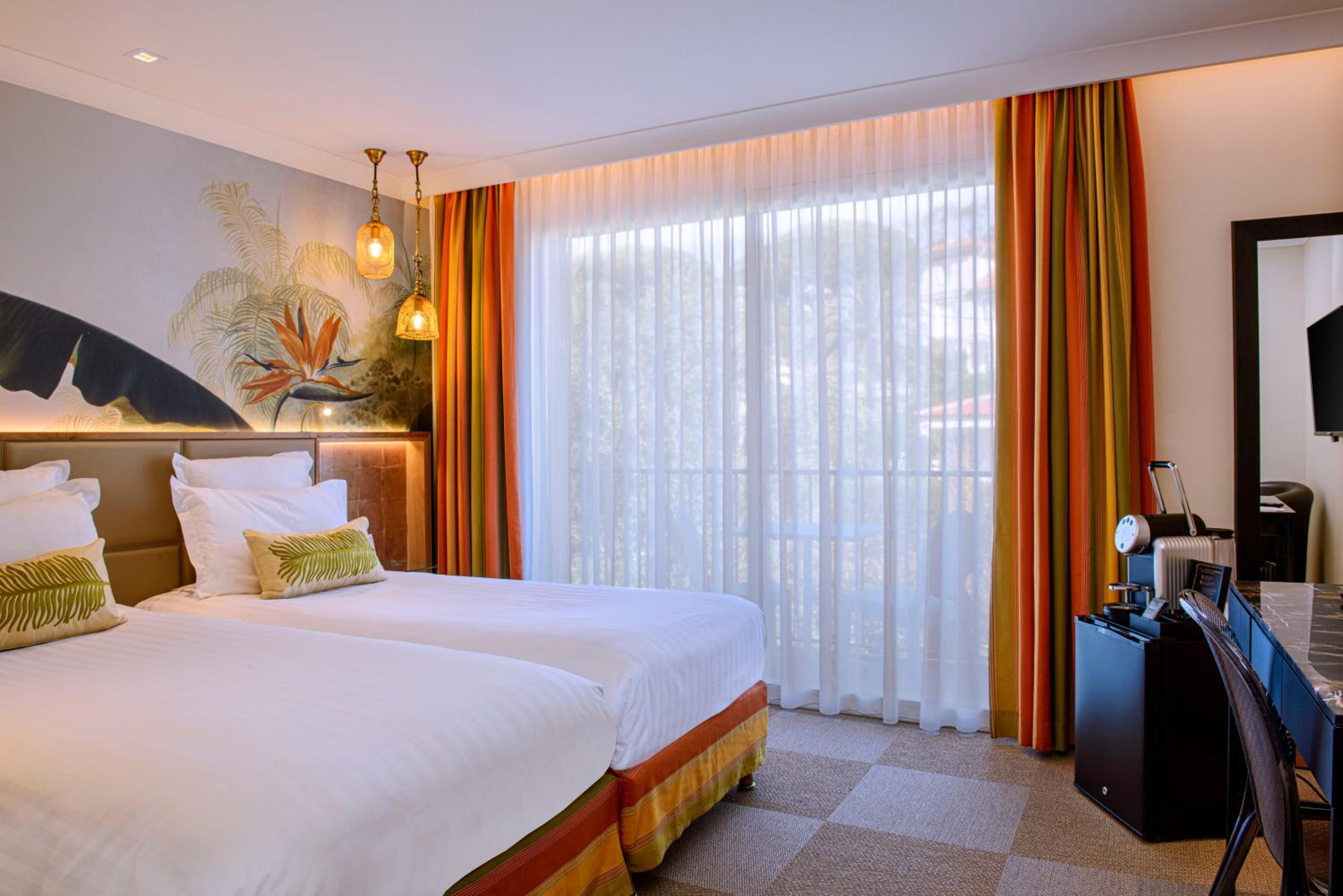 Superior Twin Room with Hill View - Photo 4