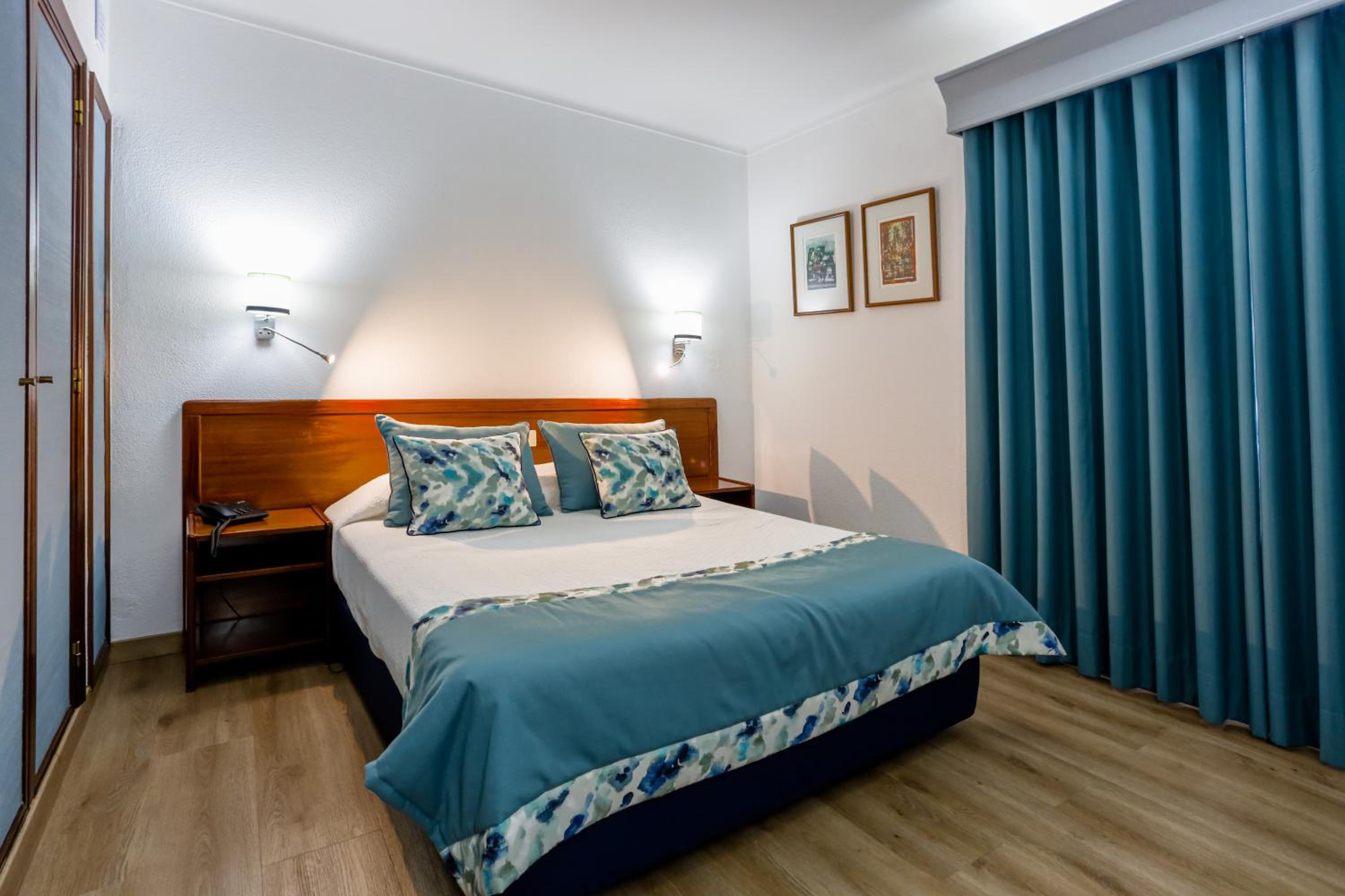 Double Room - Photo 12