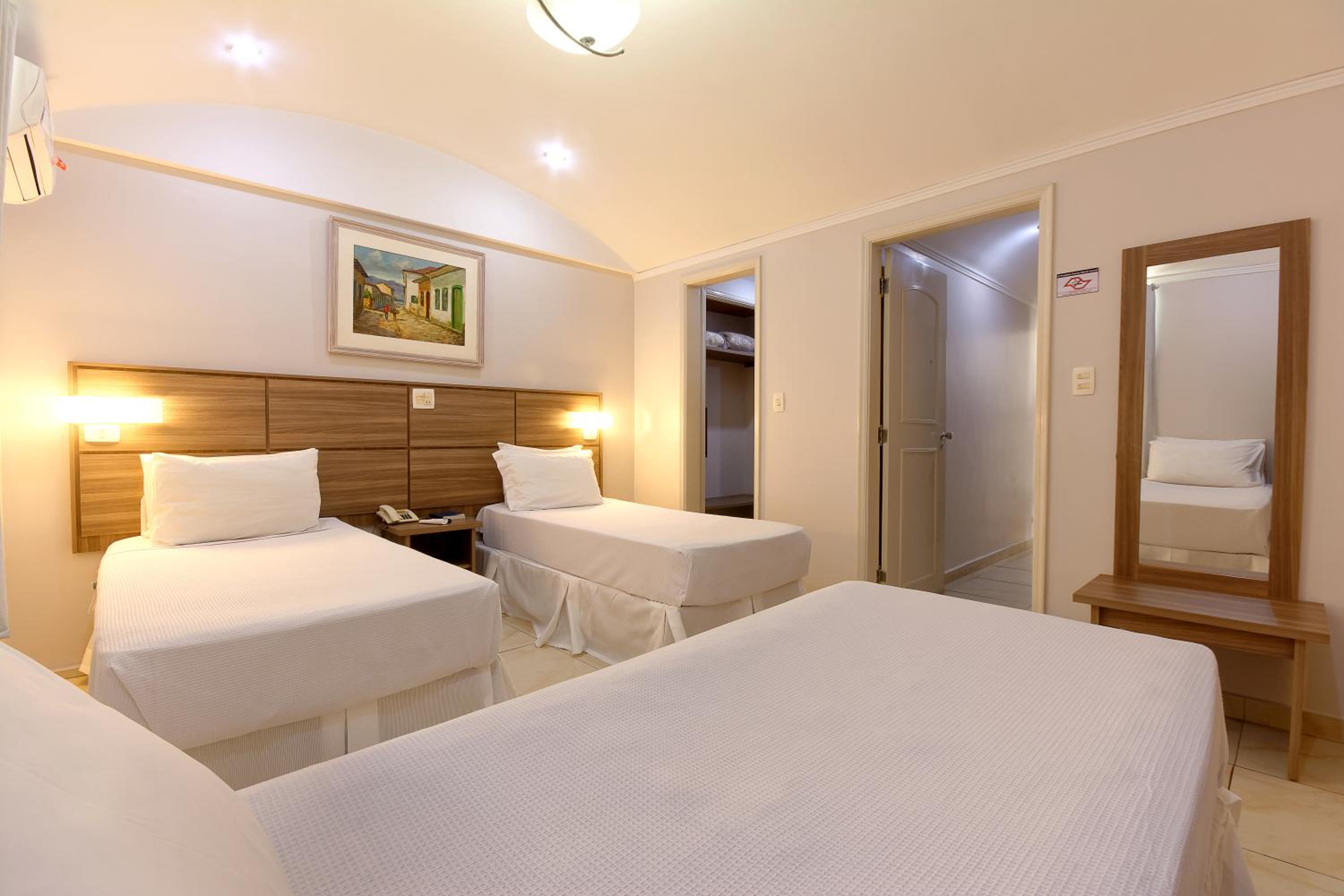 Standard Triple Room - Photo 1