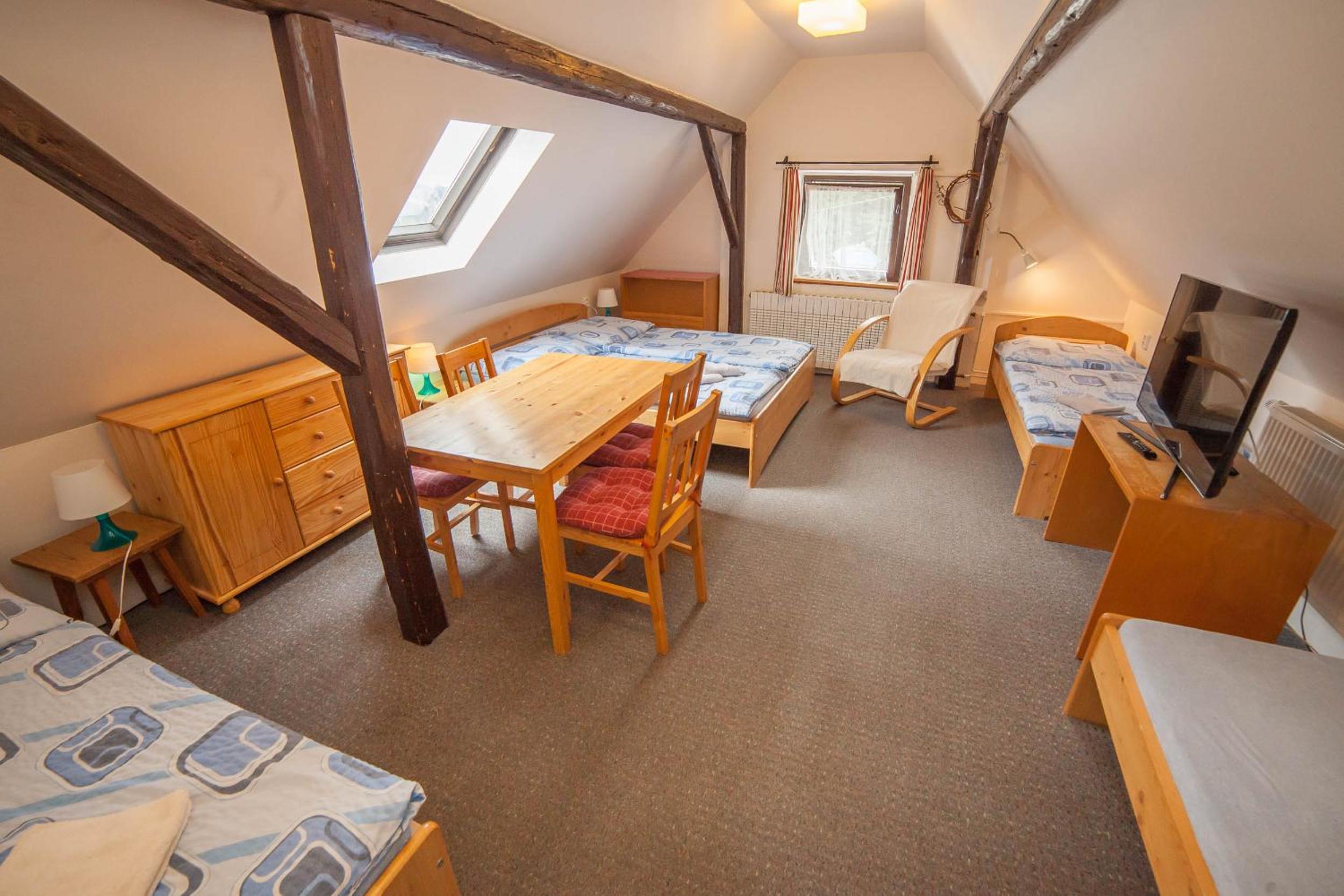 Quintuple Room - Photo 5