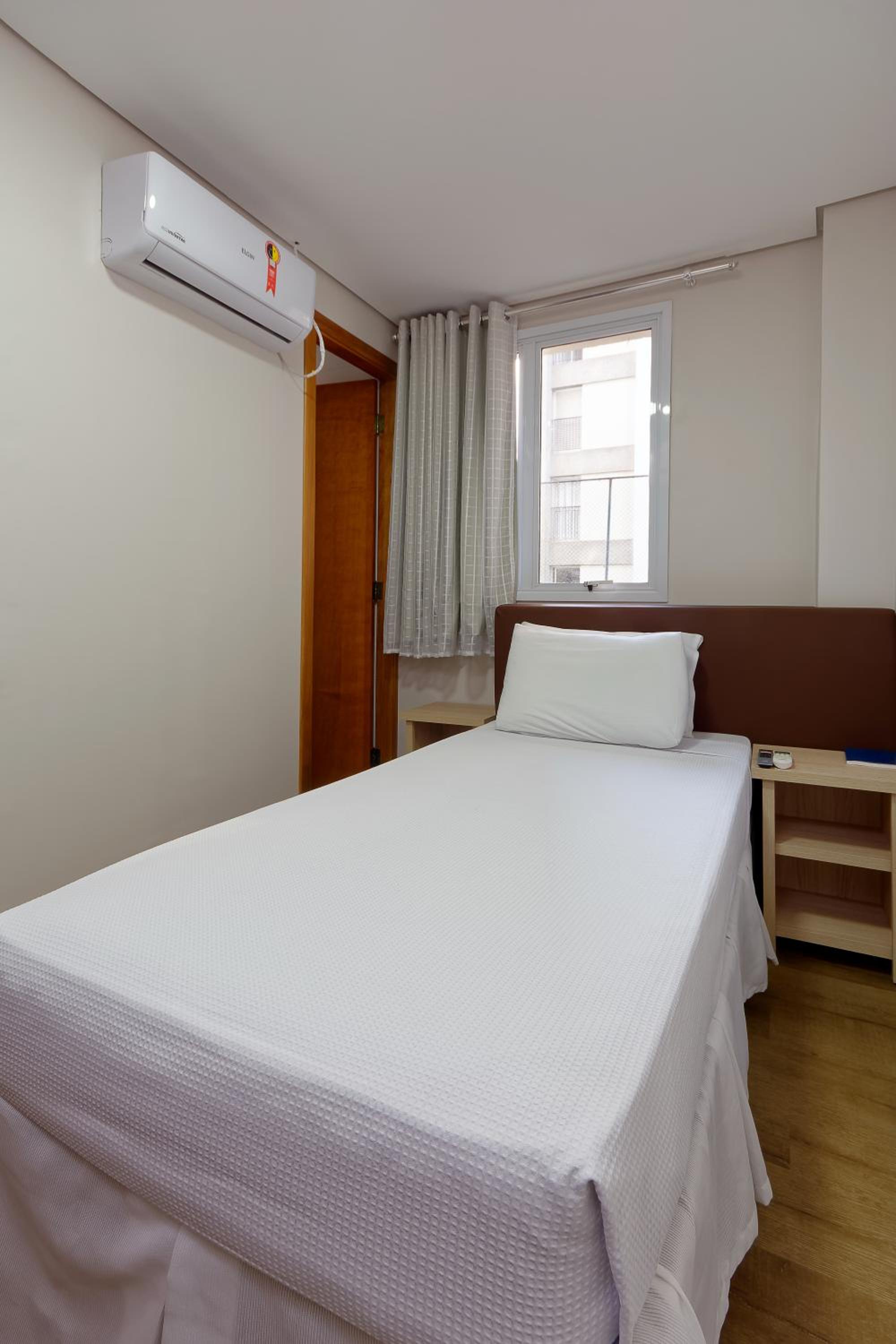 Standard Single Room - Photo 2