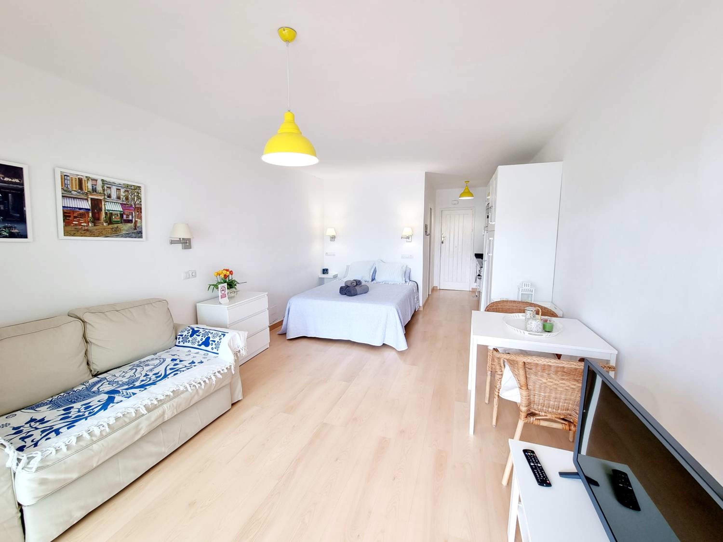 One-Bedroom Apartment