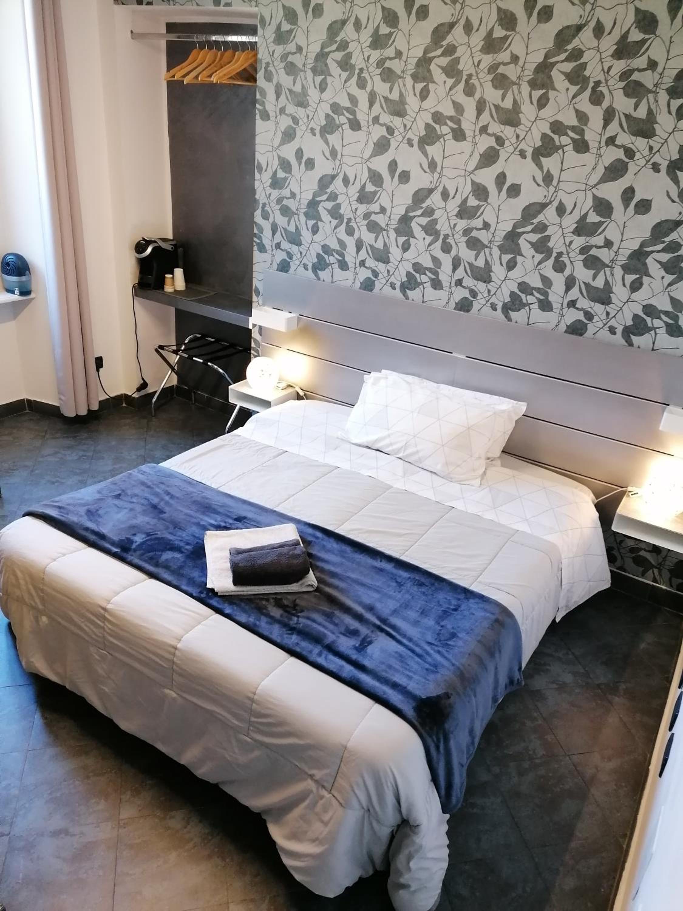 Double or Twin Room with Private Bathroom photo 1