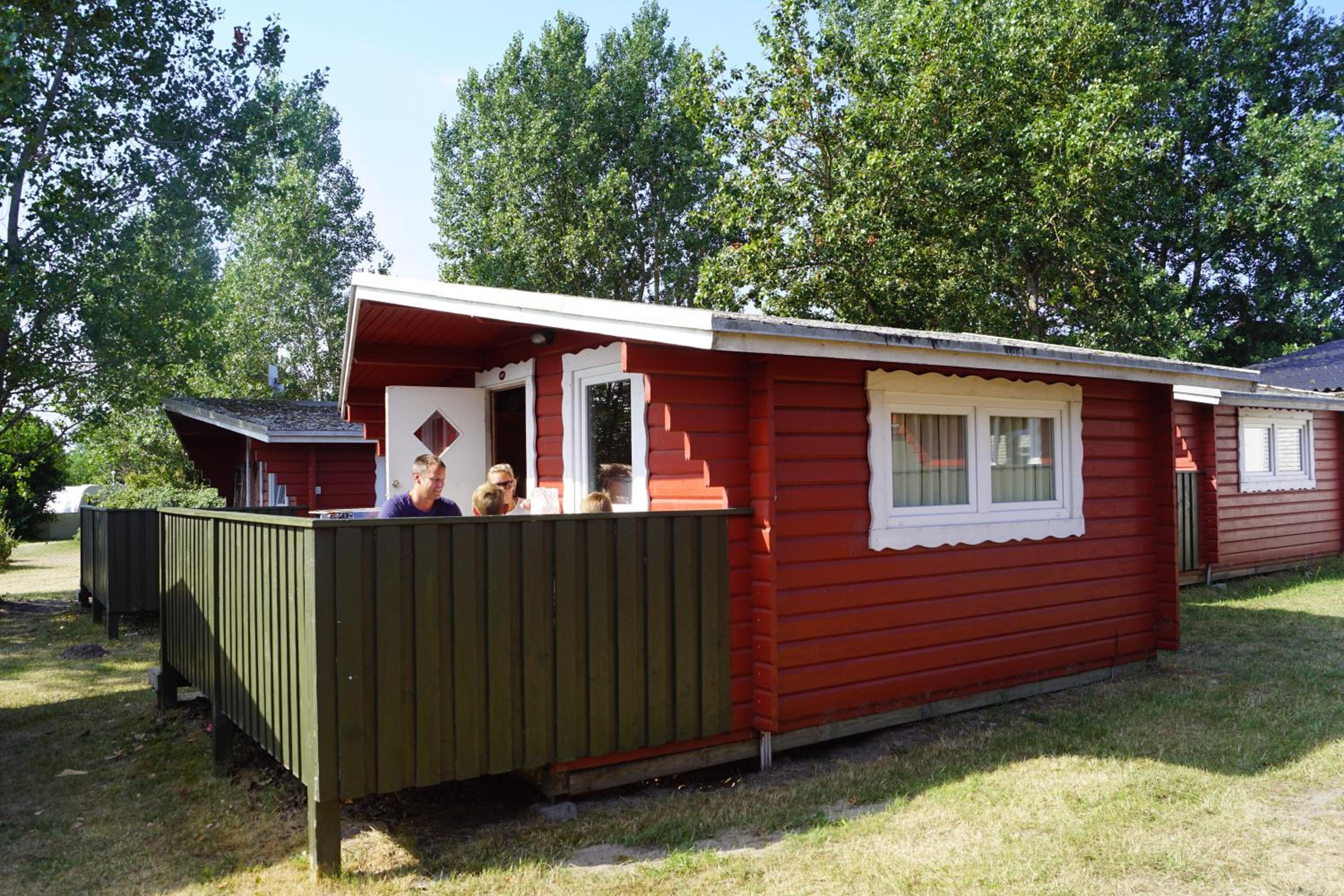 One-Bedroom Log Cabin photo 3