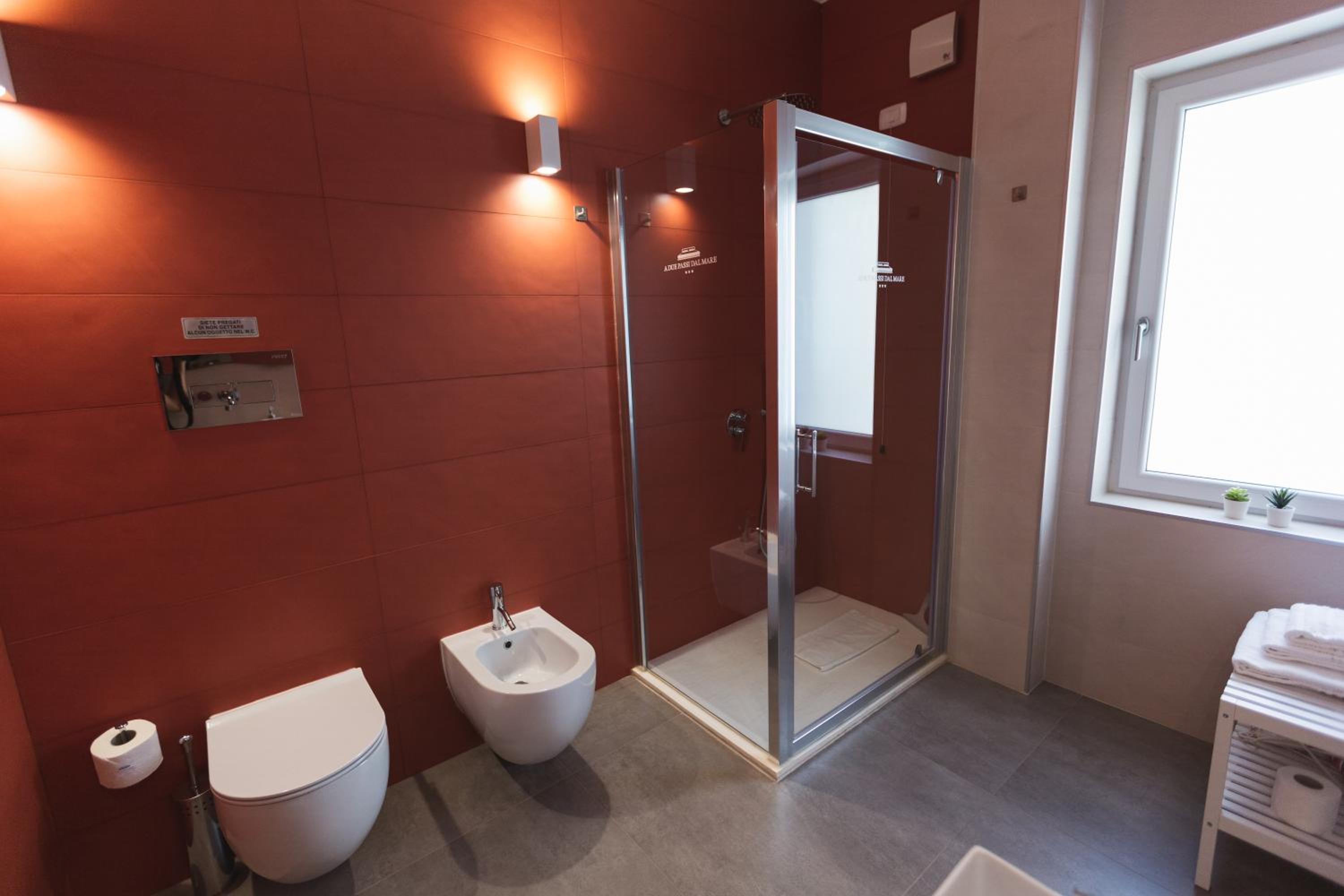Deluxe Double Room with Side Sea View - Photo 7