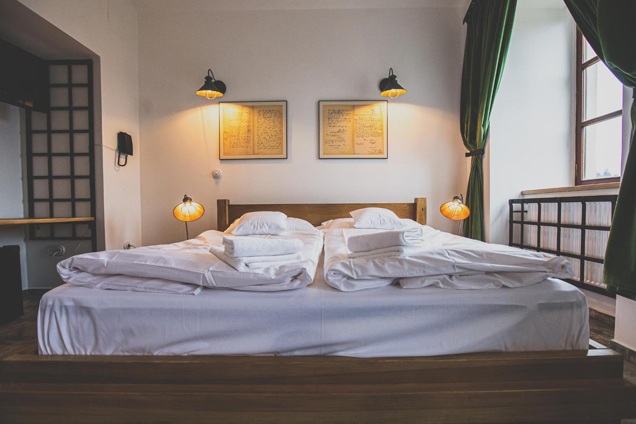Double Room with Spa Bath photo 2