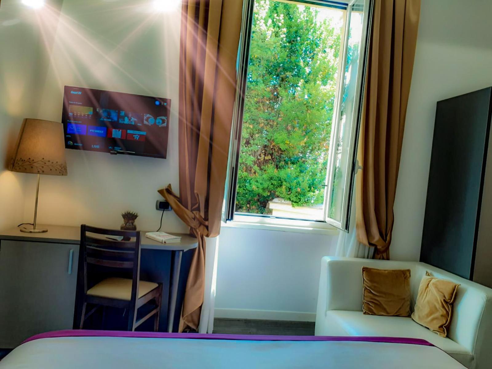 Classic Triple Room photo 1