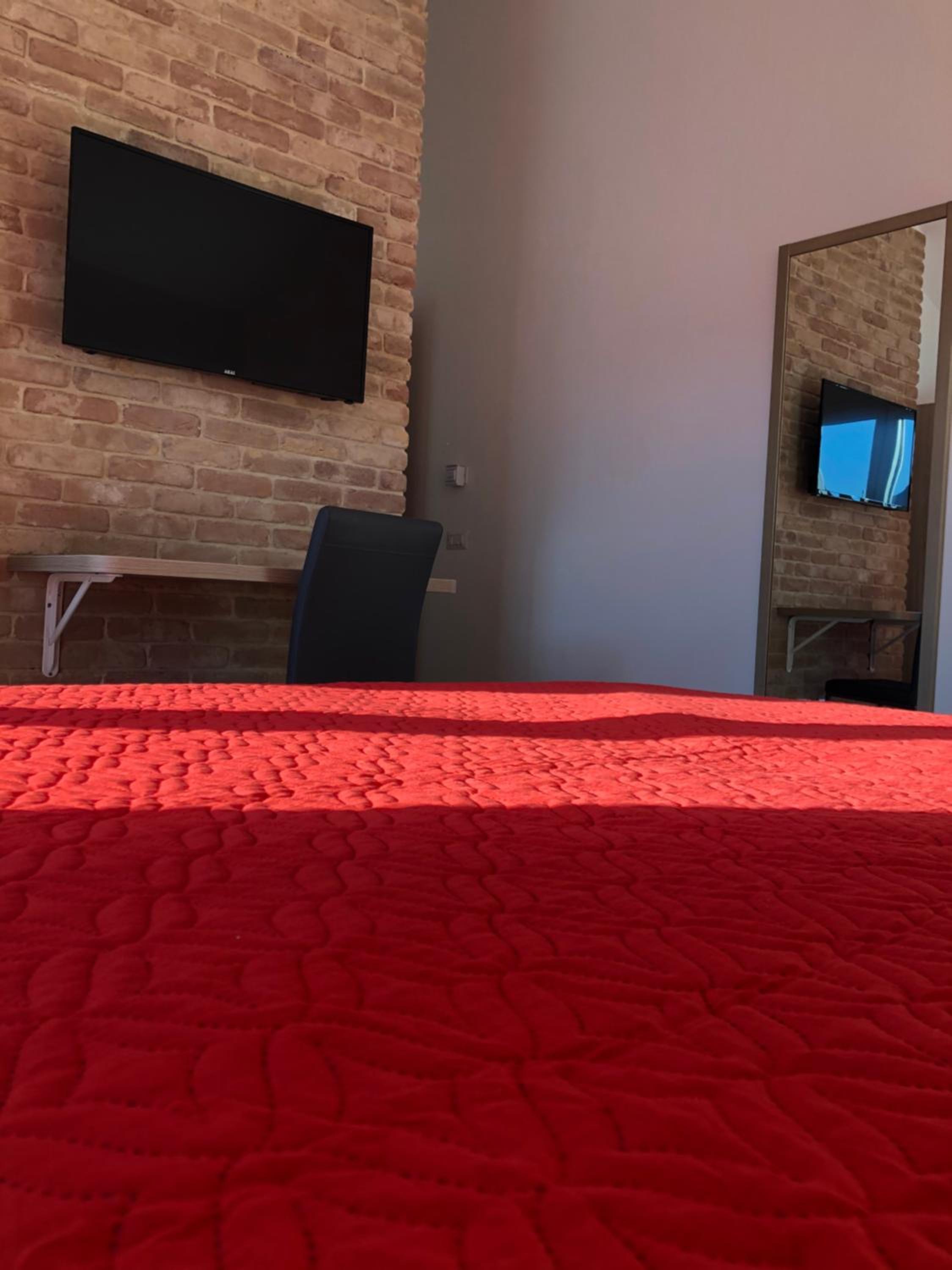 Standard Double Room - Photo 4