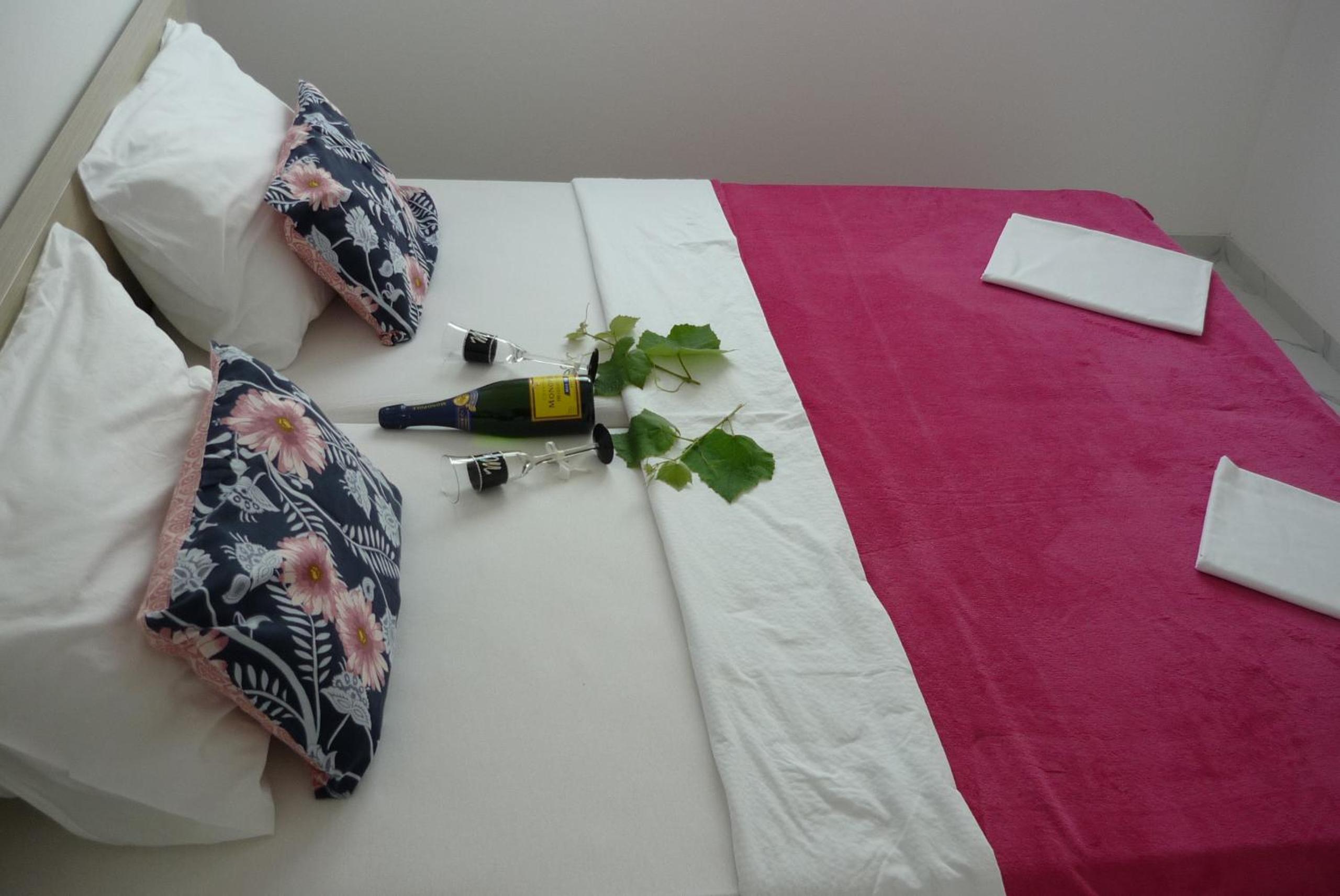 Apartment photo 1
