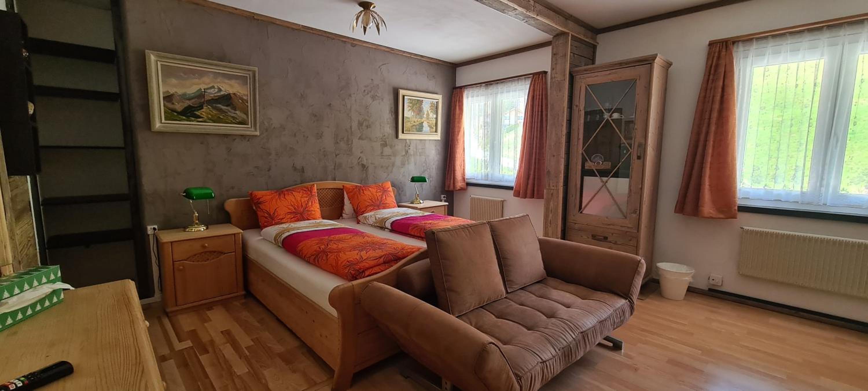 Deluxe Double Room with Bath photo 1