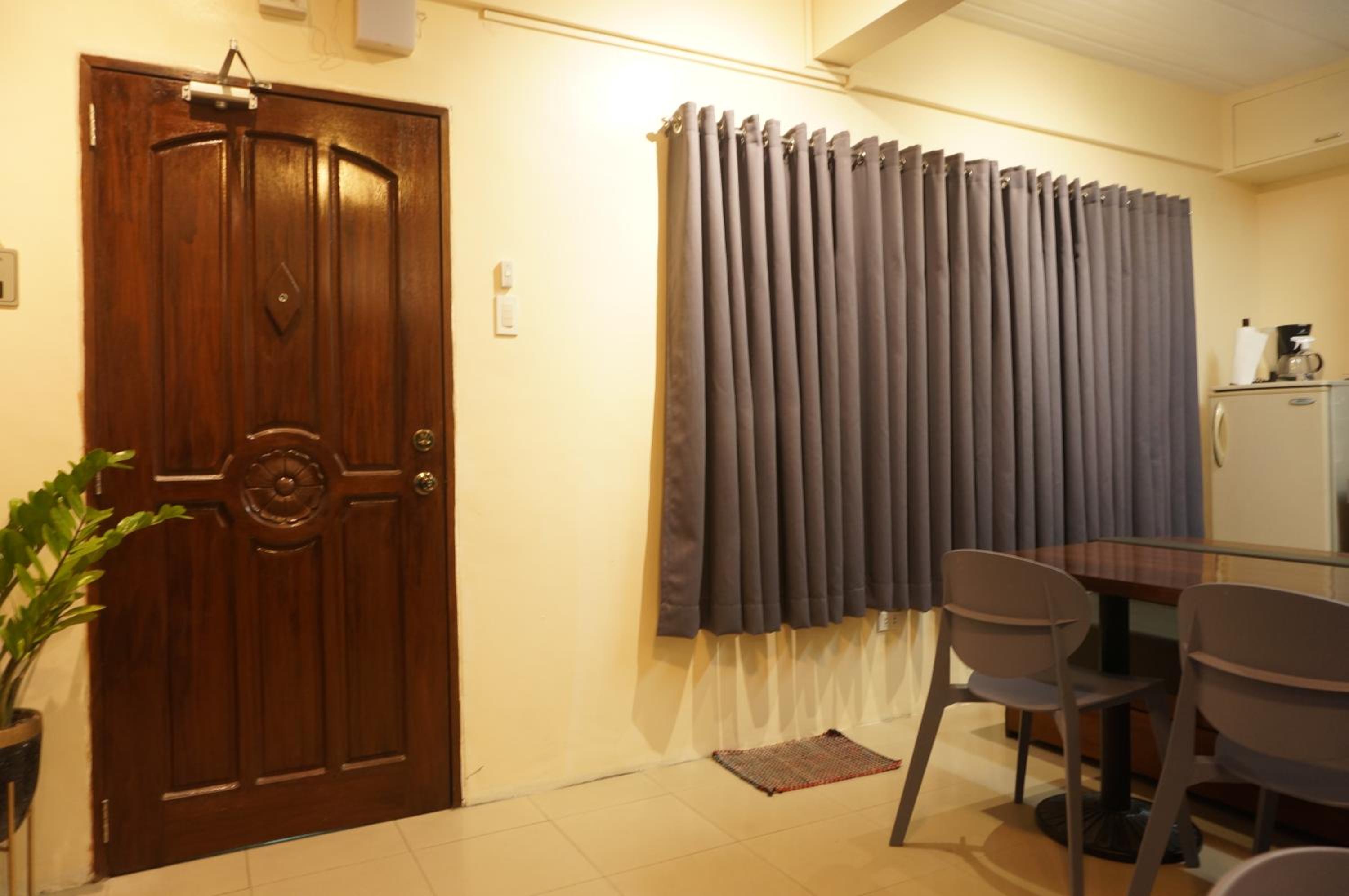 Two-Bedroom Apartment - Photo 9