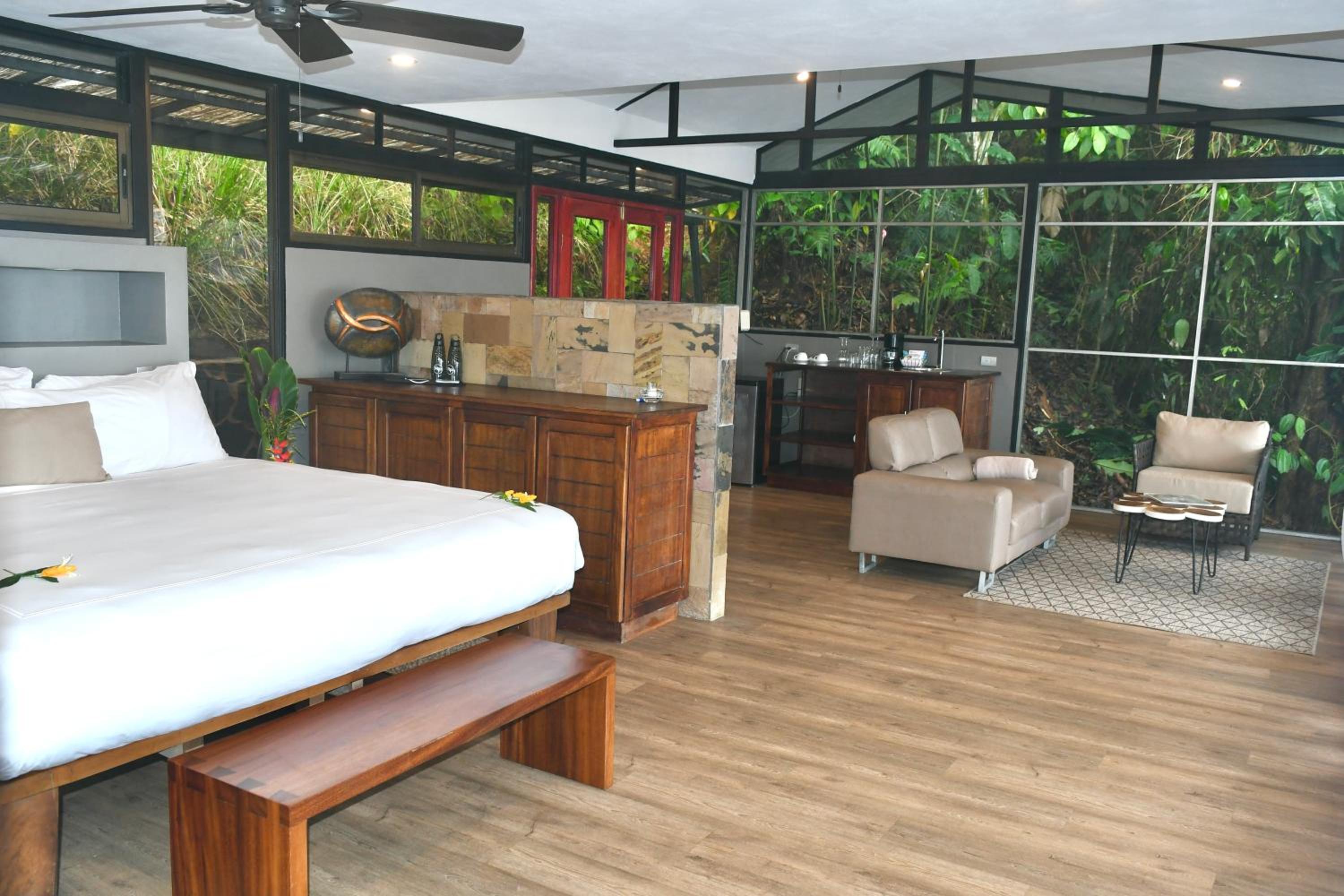 Junior Suite with Sea View photo 2