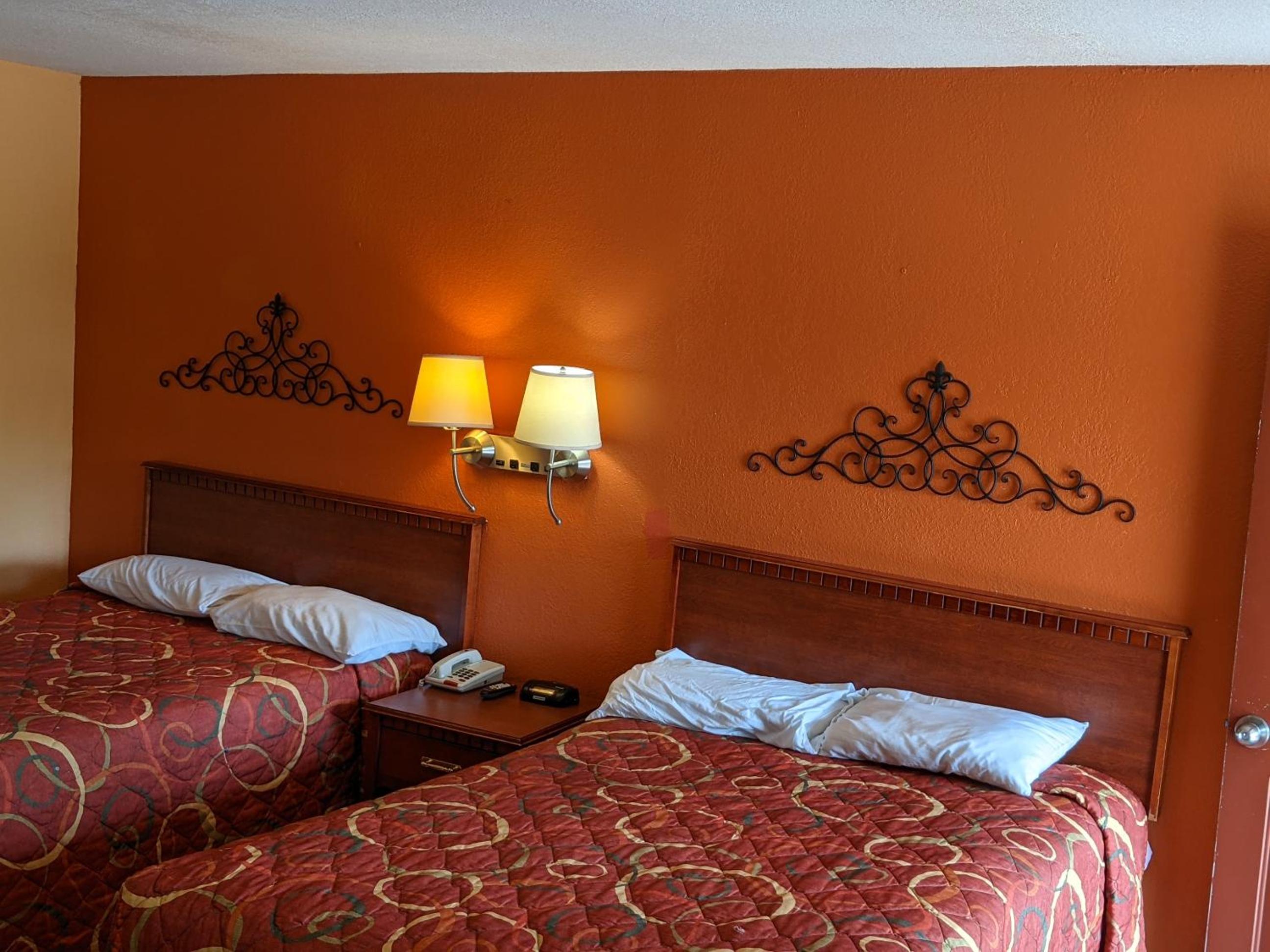 Double Room - Photo 7